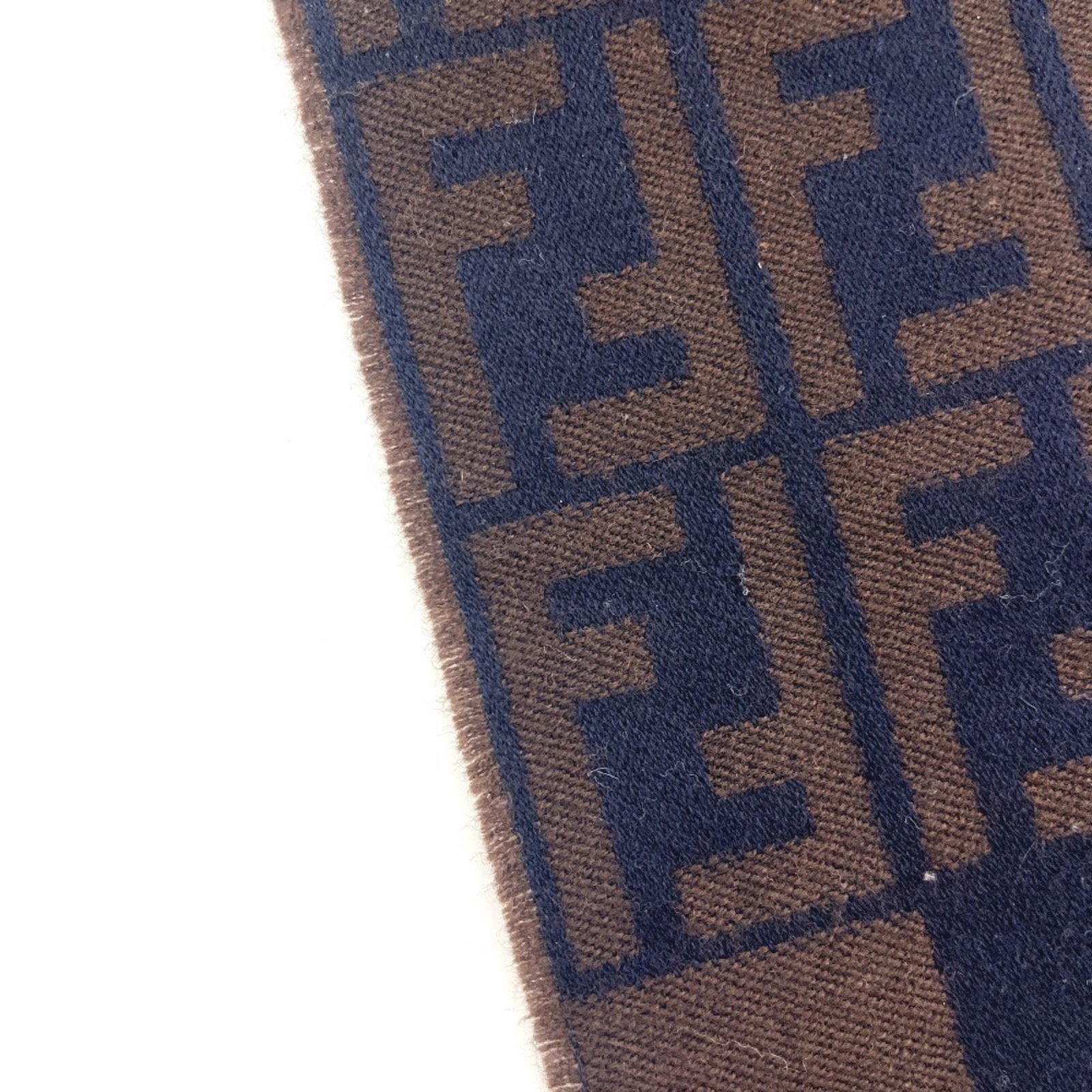 Fendi stole wool - 8