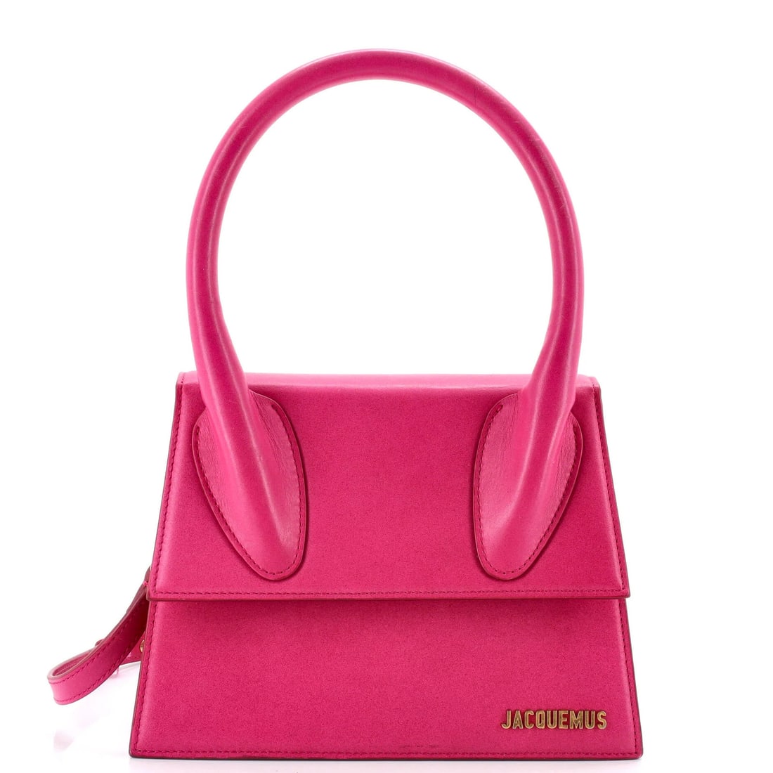 Leather Large Jacquemus Bag Grand Chiquito: Leather Large Jacquemus Bag Grand Chiquito Pink leather Jacquemus Large Grand Chiquito bag with gold hardware, featuring top handle and adjustable strap. Measuring 7" tall, 9.5" wide, and 2" deep, it