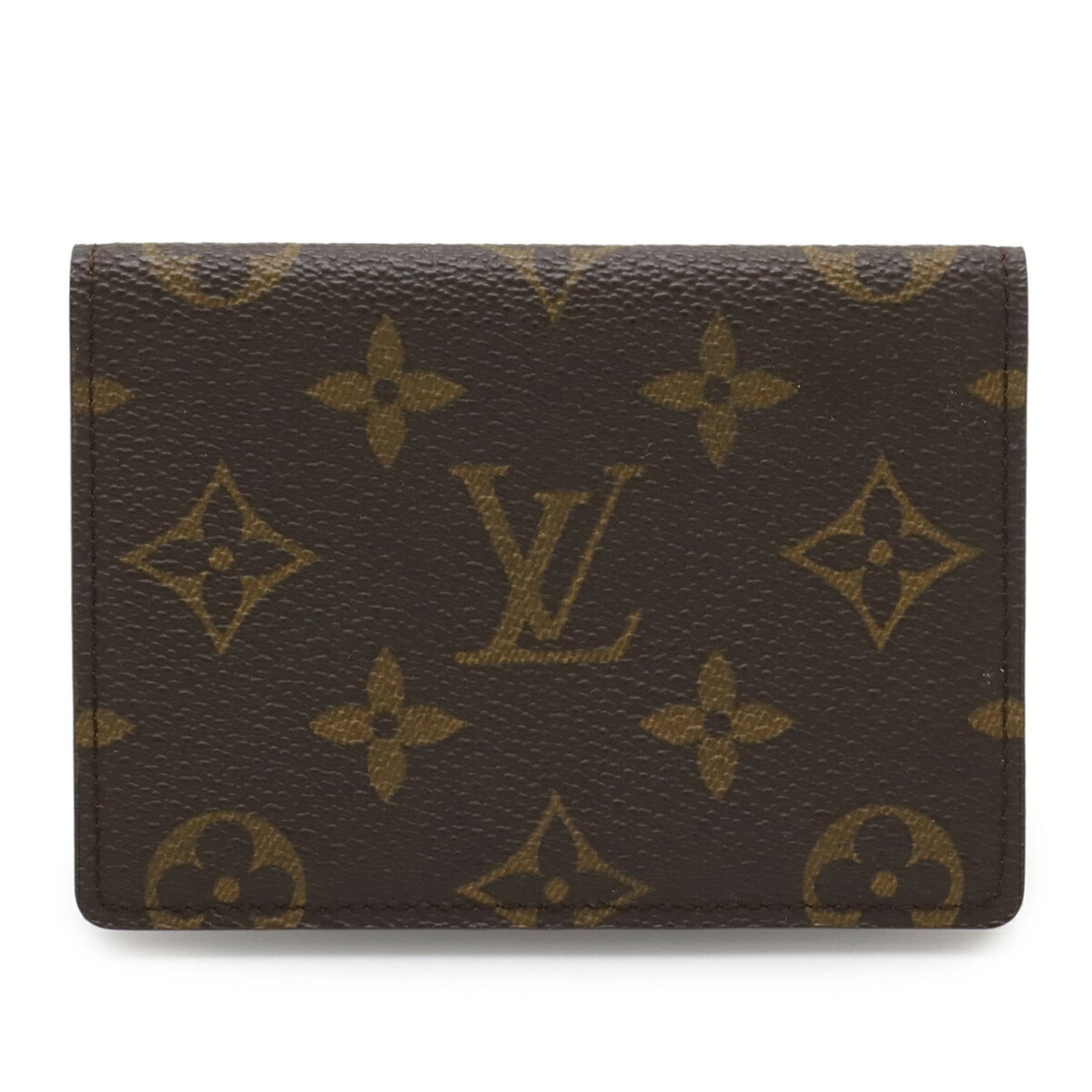 Vuitton Louis Monogram Travel Pass Case: Vuitton Louis Monogram Travel Pass Case This Louis Vuitton Louis Monogram Travel Pass Case is in very good condition, with some minor signs of usage visible. The classic monogram pattern adds a touch