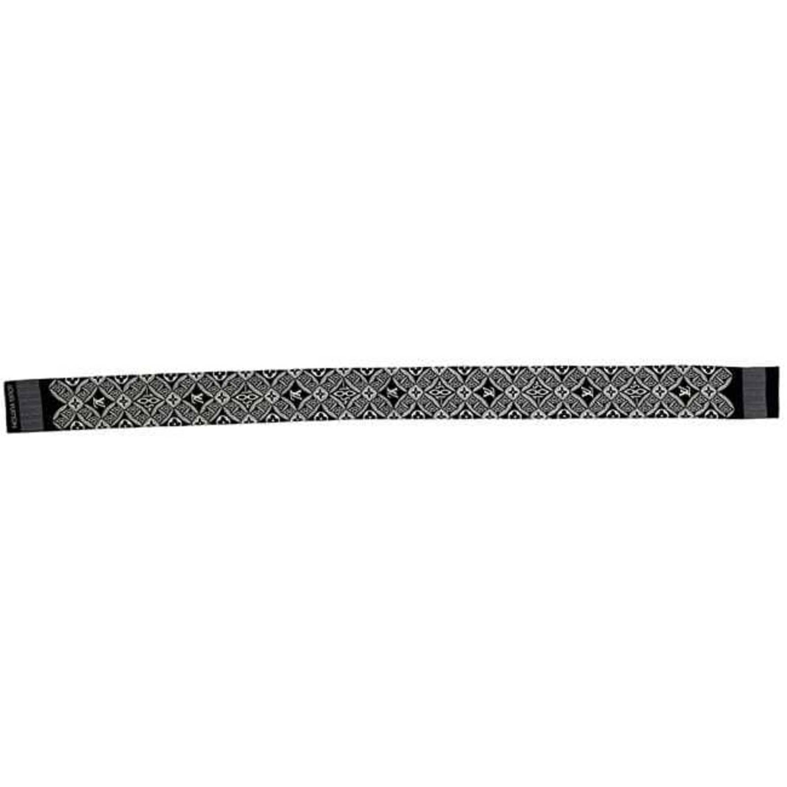 Silk Louis Vuitton Scarf - 3