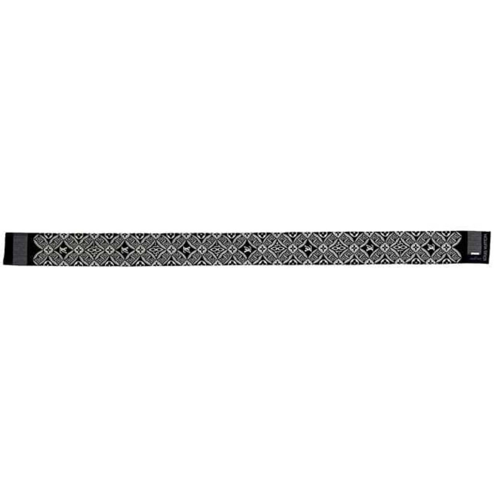 Silk Louis Vuitton Scarf - 4