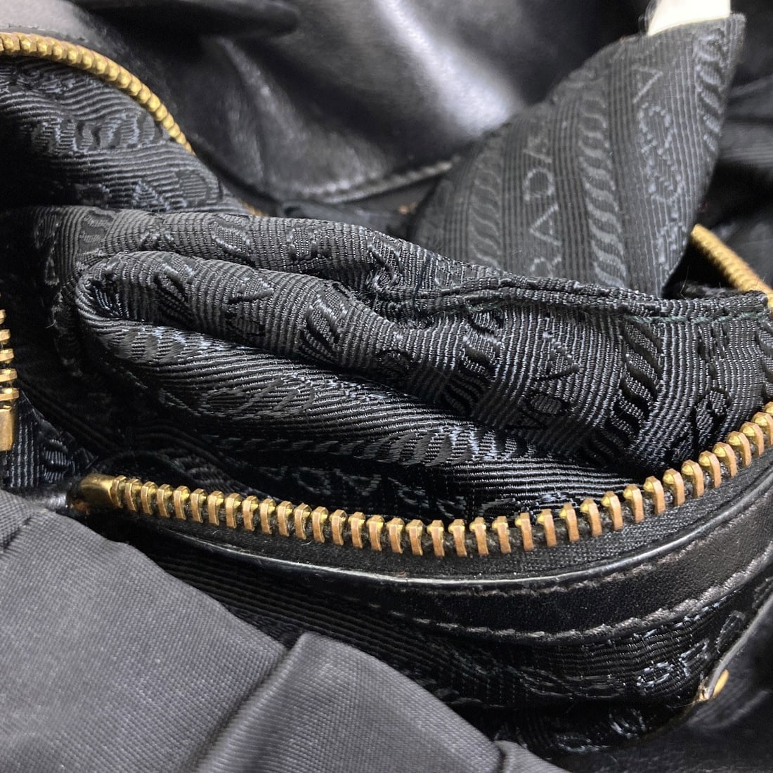 Nylon tote bag Prada logo - 11