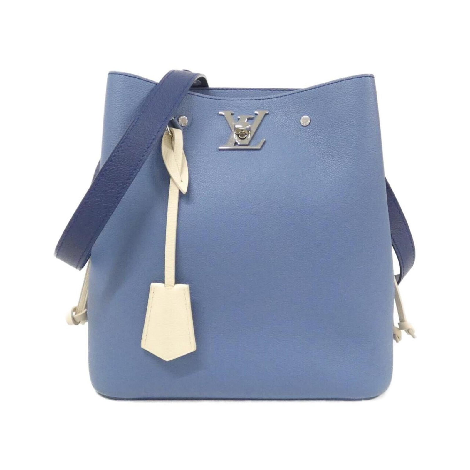 Shoulder Bag Leather Vuitton Louis: Shoulder Bag Leather Vuitton Louis This Louis Vuitton shoulder bag features high-quality leather, including calfskin, in a distinctive blue jean color. The bag's classic design and timeless style