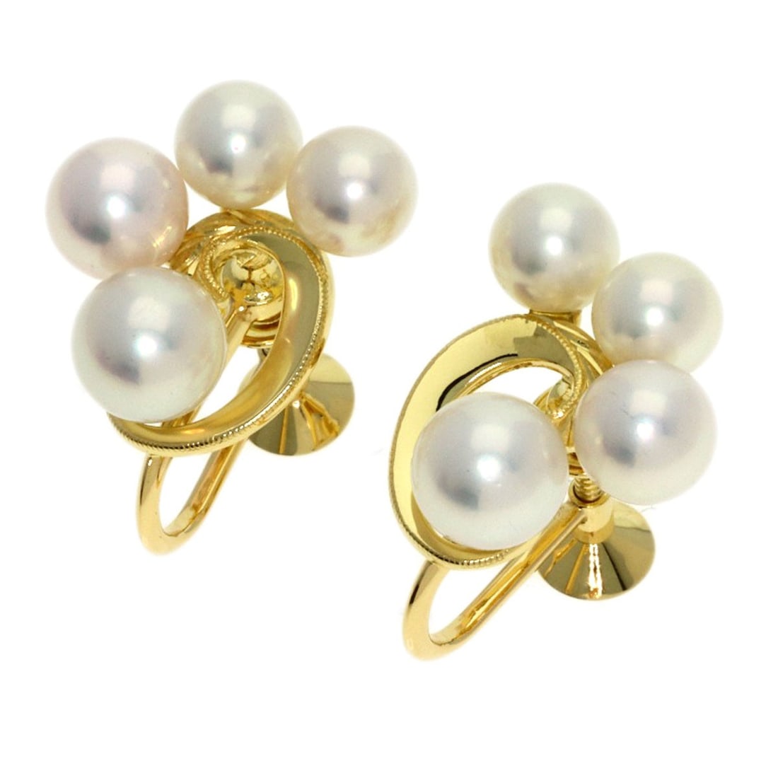 K18 Yellow Gold Mikimoto Pearl Earring: K18 Yellow Gold Mikimoto Pearl Earring K18 Yellow Gold Mikimoto Pearl Earring boasts exceptional craftsmanship, featuring high-quality K18 yellow gold and a luminous pearl. The attention to detail in
