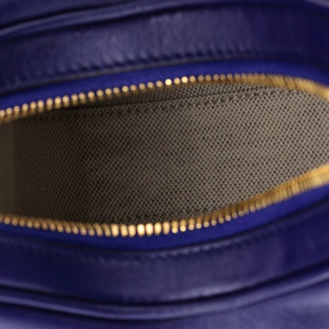 Small leather attache bag from Gucci - 5