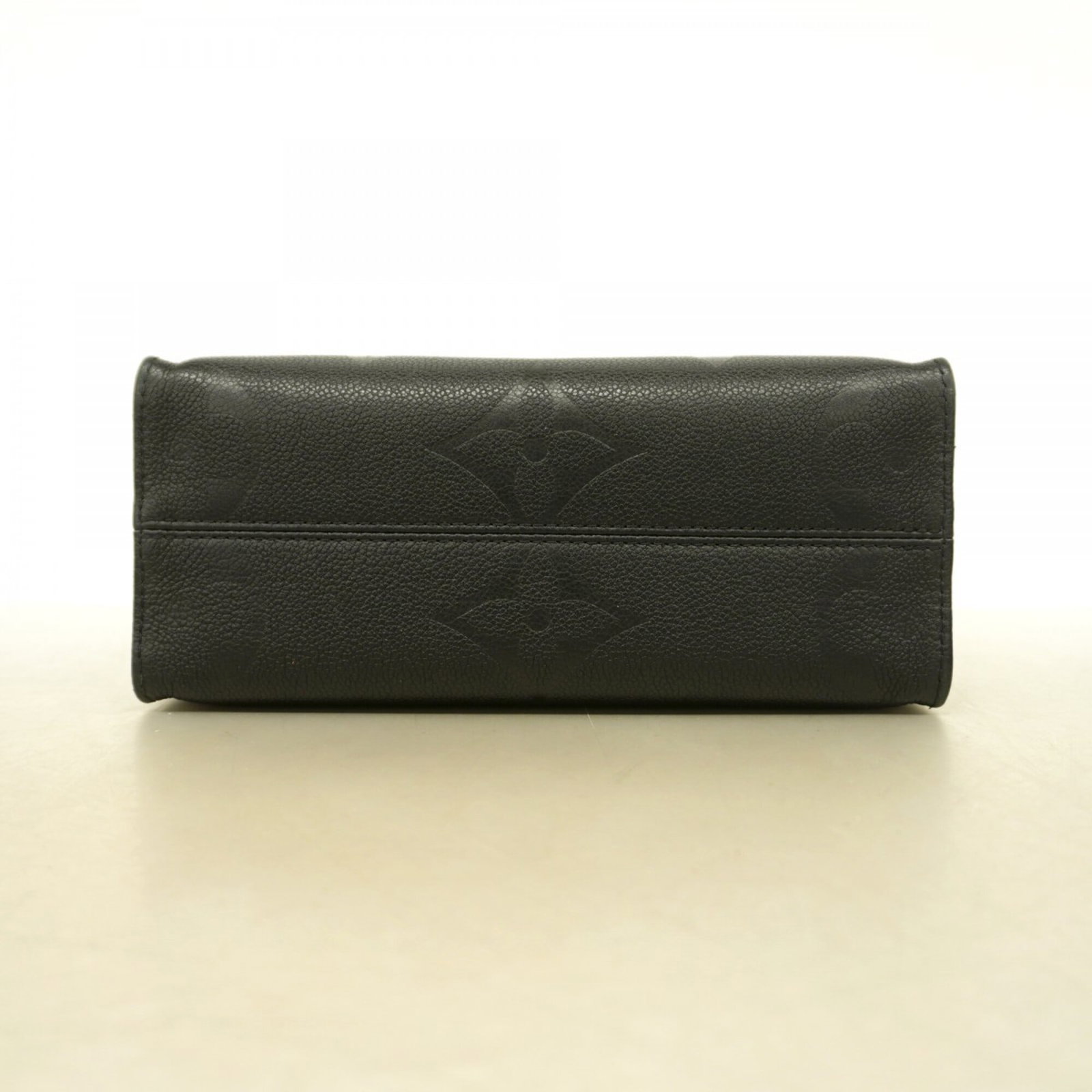 Handbag by Louis Vuitton - 3