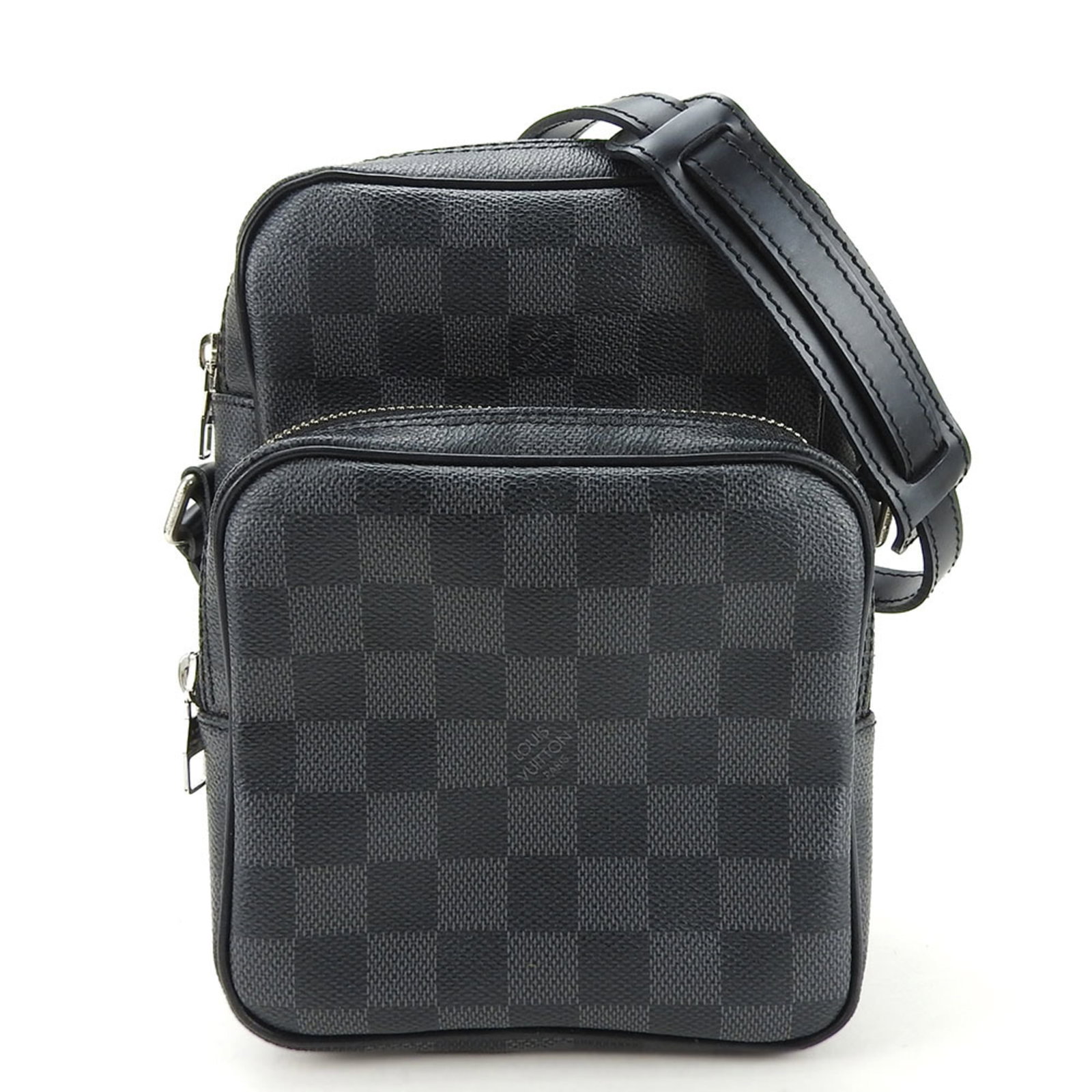 Louis Vuitton Pochette Shoulder Bag Damier Graphite: Louis Vuitton Pochette Shoulder Bag Damier Graphite The Louis Vuitton Pochette Shoulder Bag in Damier Graphite offers a sleek and sophisticated design, featuring the iconic Damier pattern in black