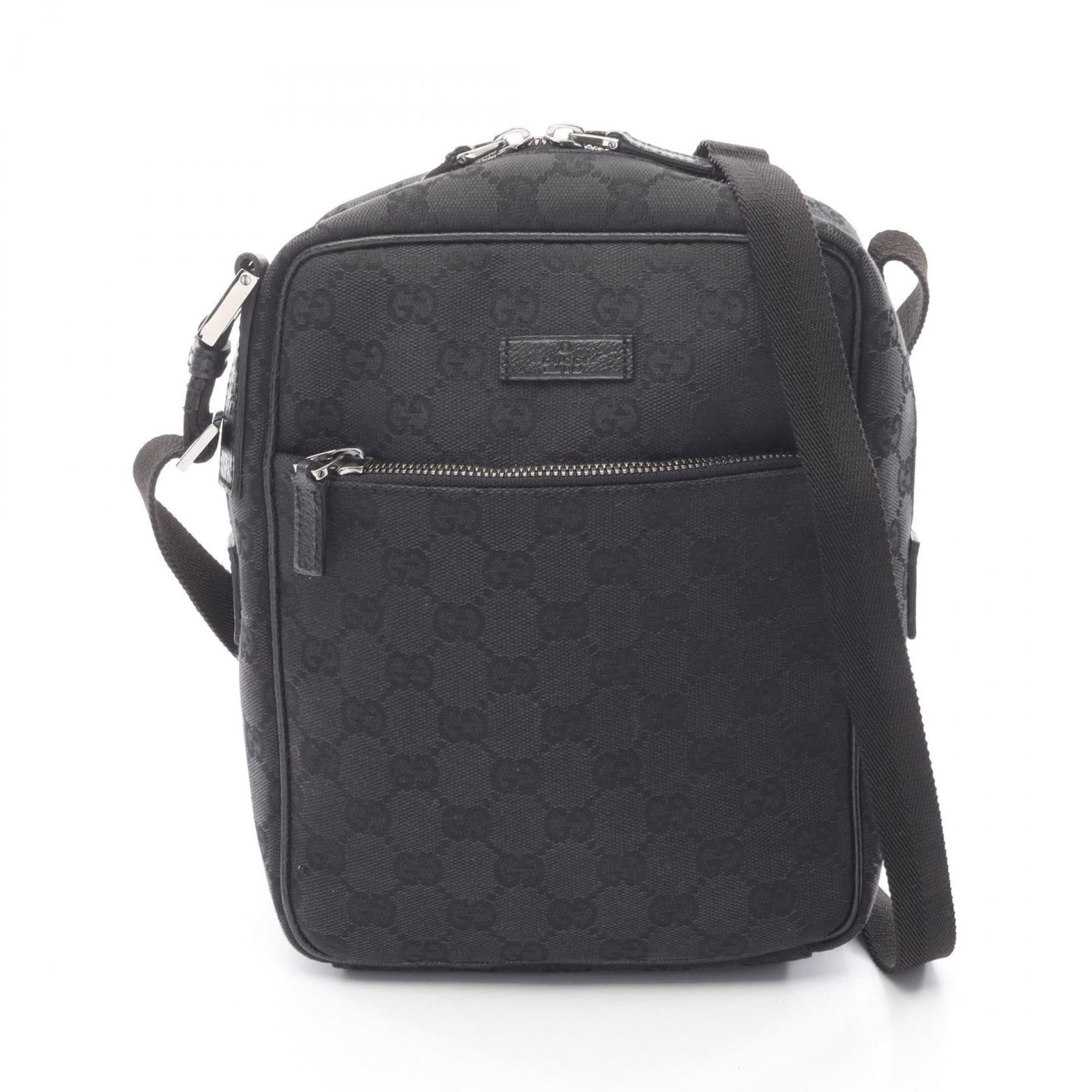 Handbag Canvas Leather Gucci Shoulder Bag: Handbag Canvas Leather Gucci Shoulder Bag Canvas and leather combine in this Gucci shoulder bag, with black canvas exterior and leather trim. The bag measures 22.5cm x 18cm x 8cm and shows signs of