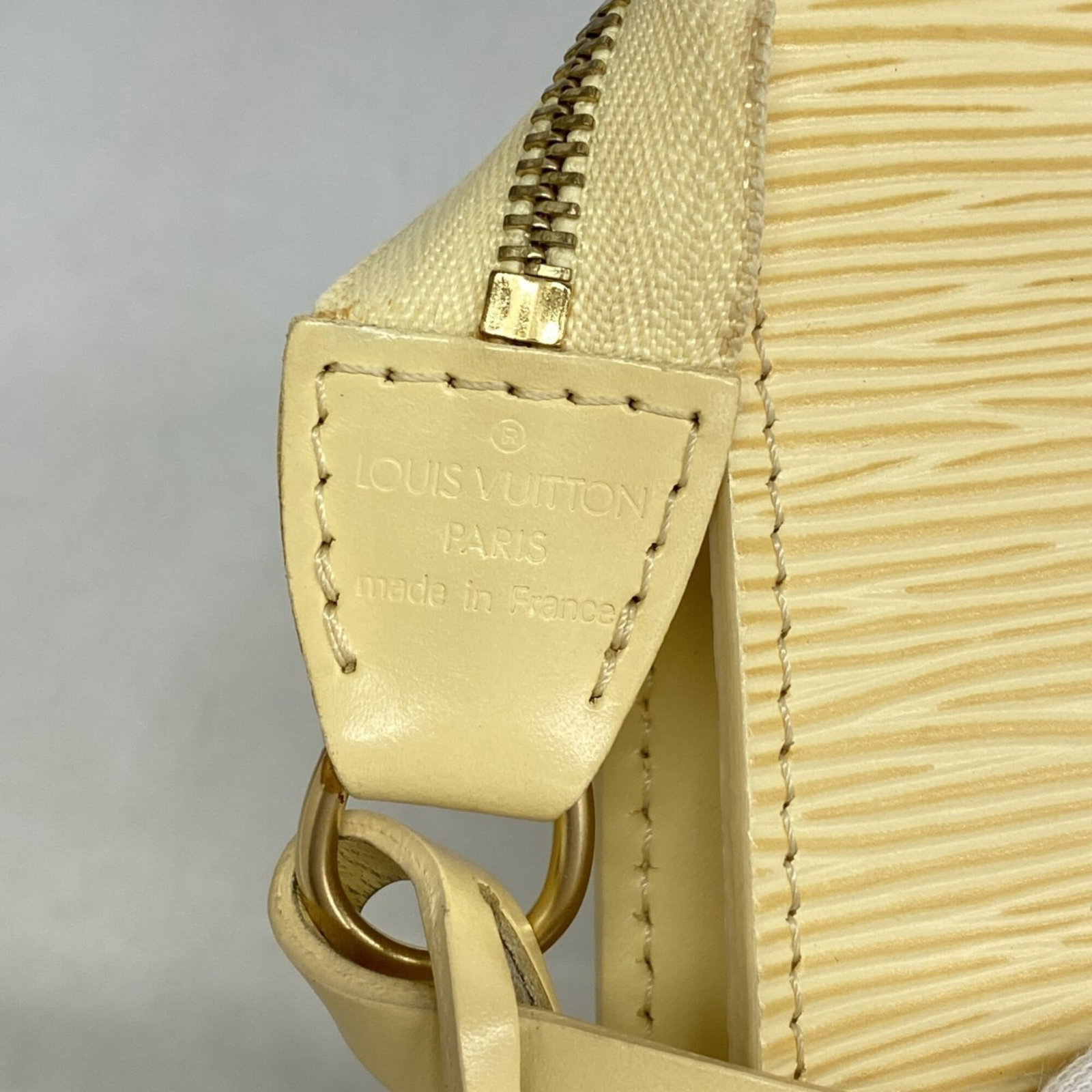 Louis Vuitton Pouch - 5