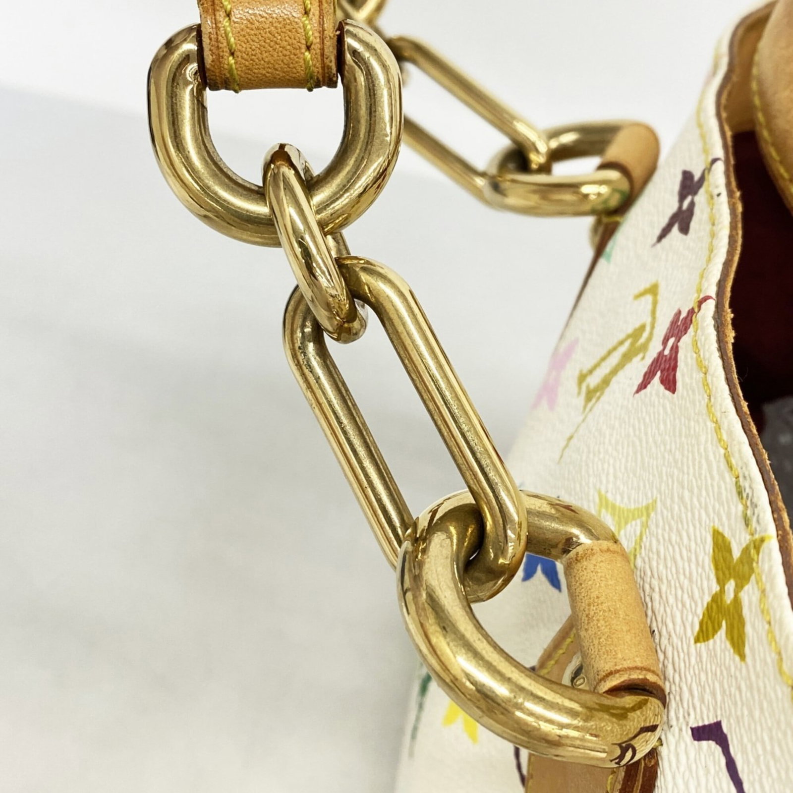 Handbag by Louis Vuitton - 11