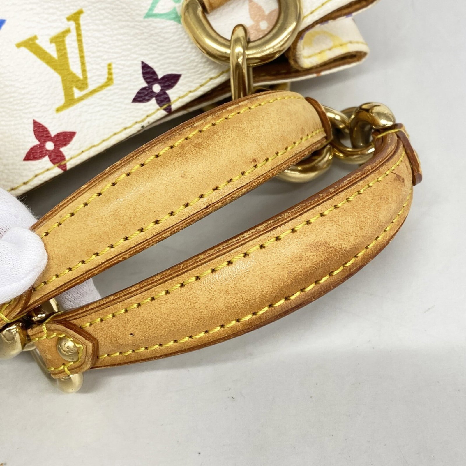 Handbag by Louis Vuitton - 8