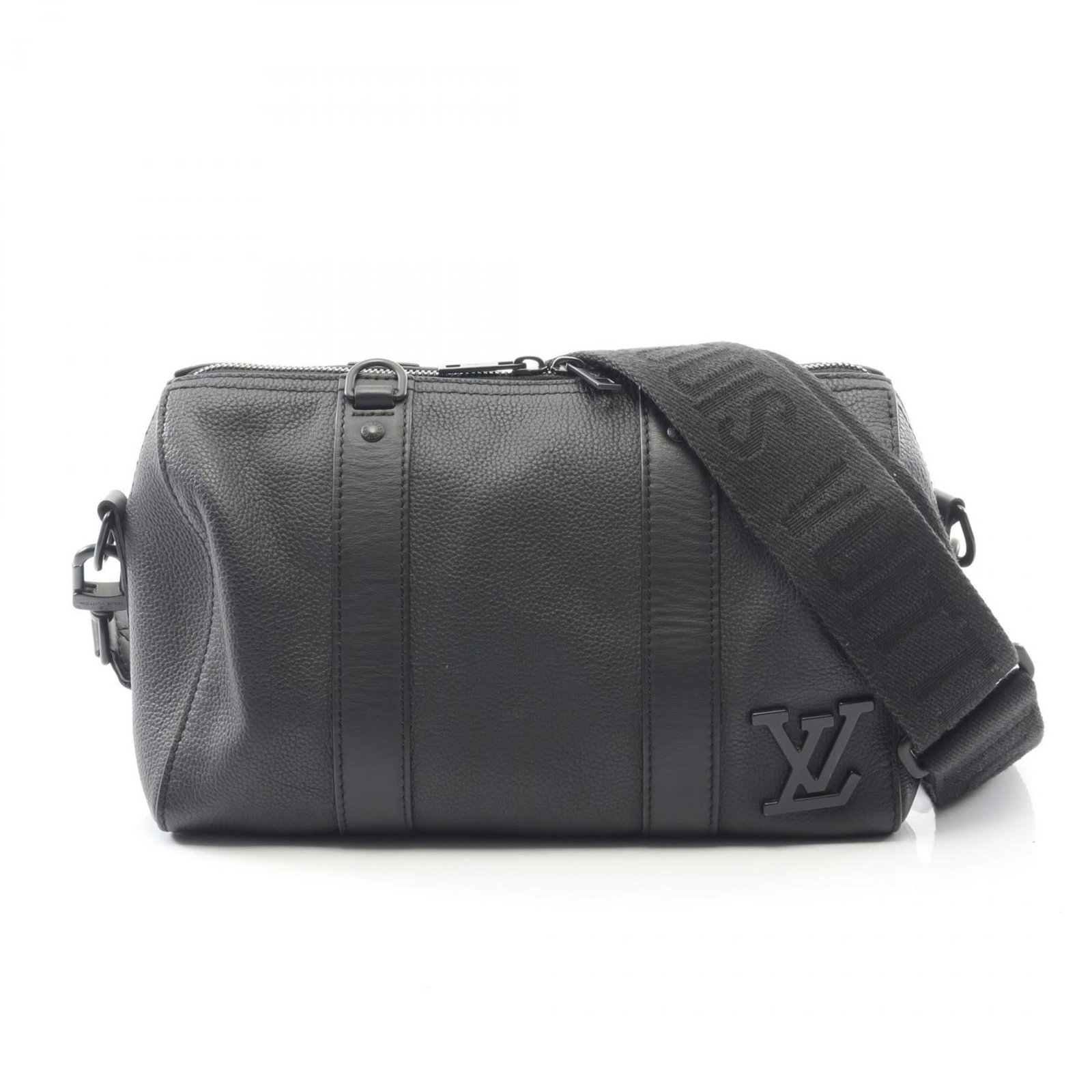 Shoulder Bag Leather Vuitton Louis: Shoulder Bag Leather Vuitton Louis Black leather shoulder bag from Louis Vuitton, measuring 17cm x 27cm x 12cm. The bag features some scratches and dirt, but remains in very good condition with a few