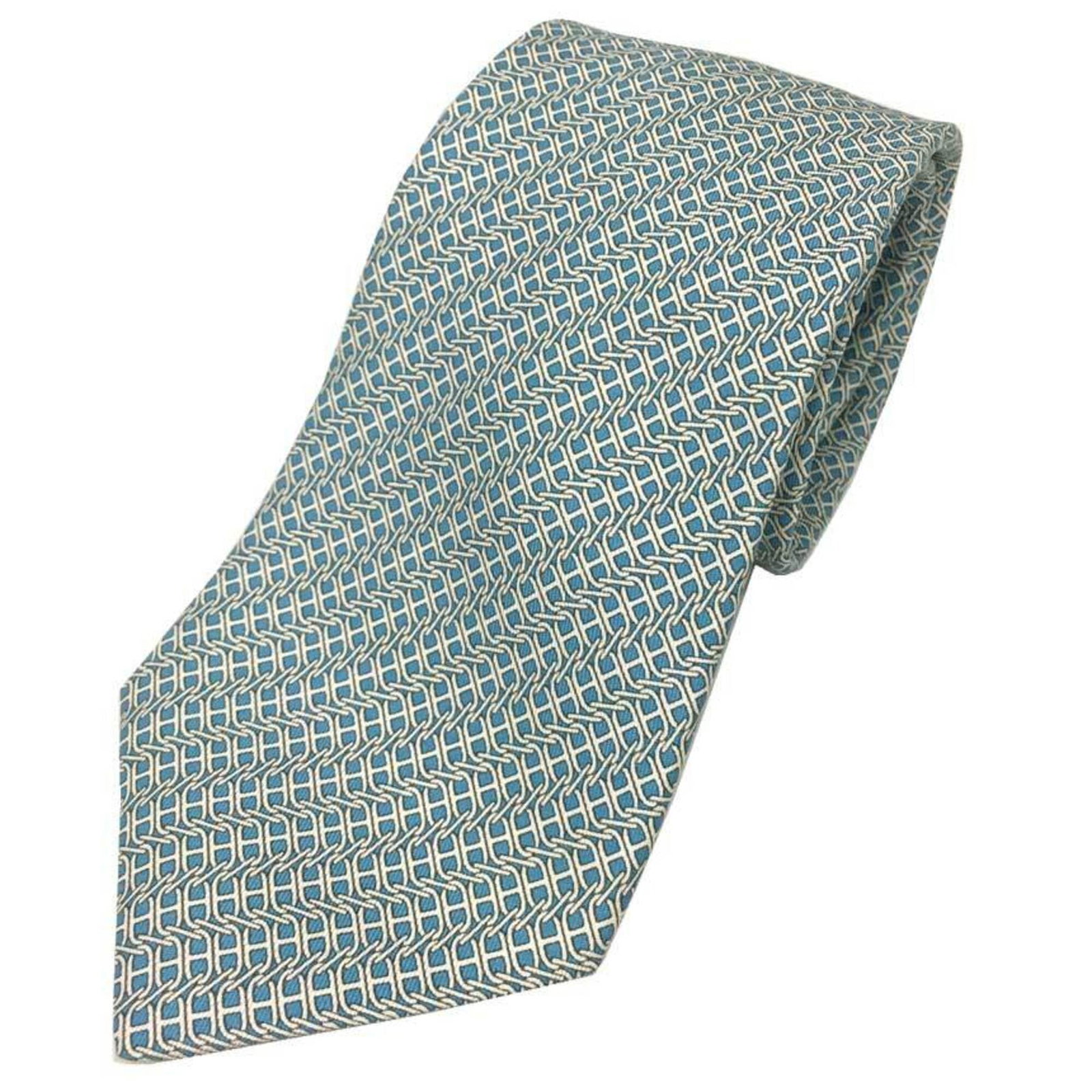 Silk cravat from Hermes: Silk cravat from Hermes Silk cravat from Herm?s, crafted with 100% silk and measuring 9cm in width. This business-style cravat has been opened but never used, offering a rare opportunity to own a