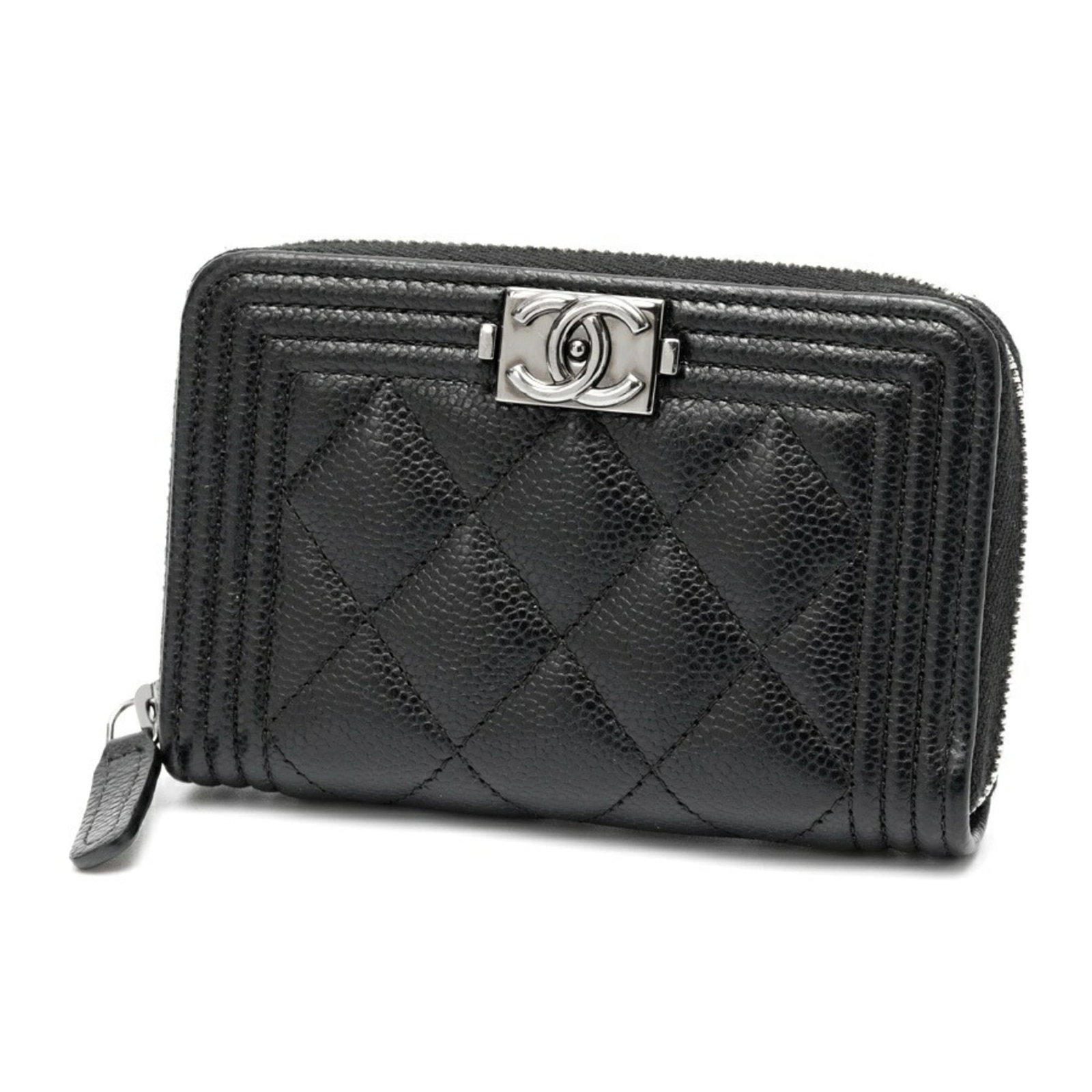 Chanel Coin Purse/ Coin Case Grained Calfskin: Chanel Coin Purse/ Coin Case Grained Calfskin Grained Calfskin Coin Purse in Black. This Chanel coin purse features a classic design with a grained calfskin exterior, measuring 8cm x 12cm x 2.5cm. Wit