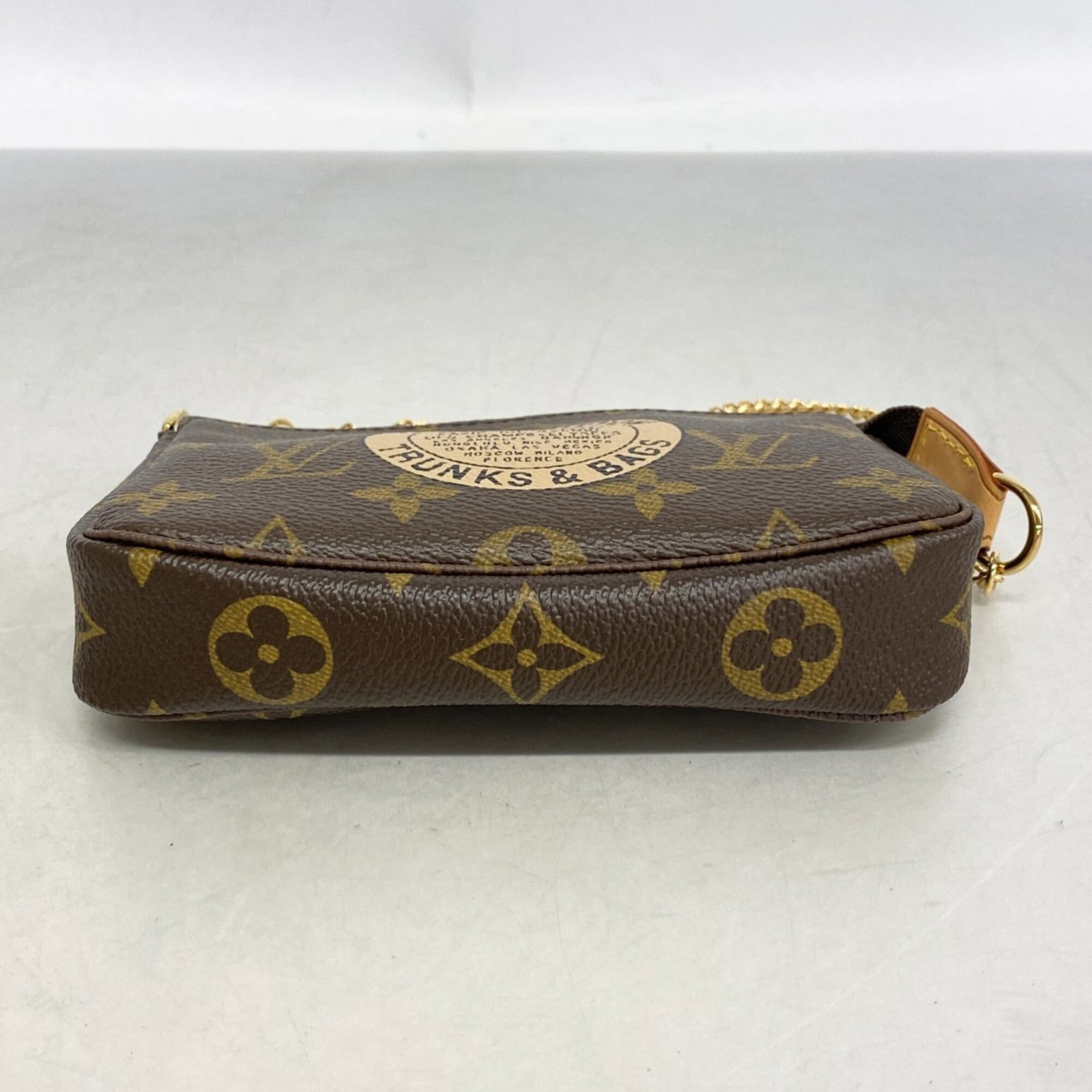 Louis Vuitton Pouch - 3