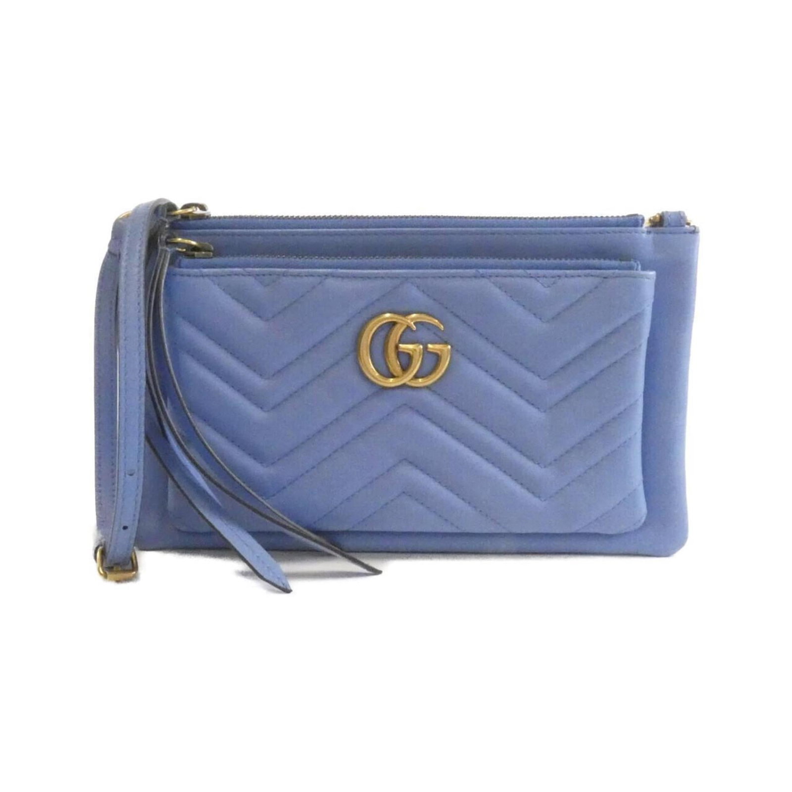 Shoulder Bag Leather Gucci: Shoulder Bag Leather Gucci Light blue Gucci shoulder bag with gold hardware, featuring a classic design and subtle scratches from past use. The leather has developed a few traces of wear, but overall