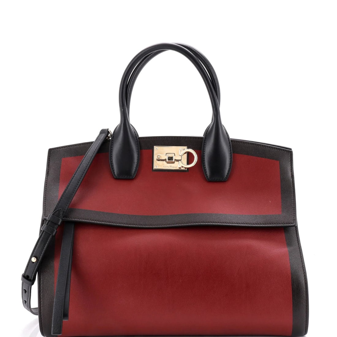 Satchel Leather Medium Salvatore Ferragamo Studio: Satchel Leather Medium Salvatore Ferragamo Studio Satchel Leather Medium Salvatore Ferragamo Studio - A stylish and timeless medium-sized satchel with a bold red exterior, featuring gold-tone