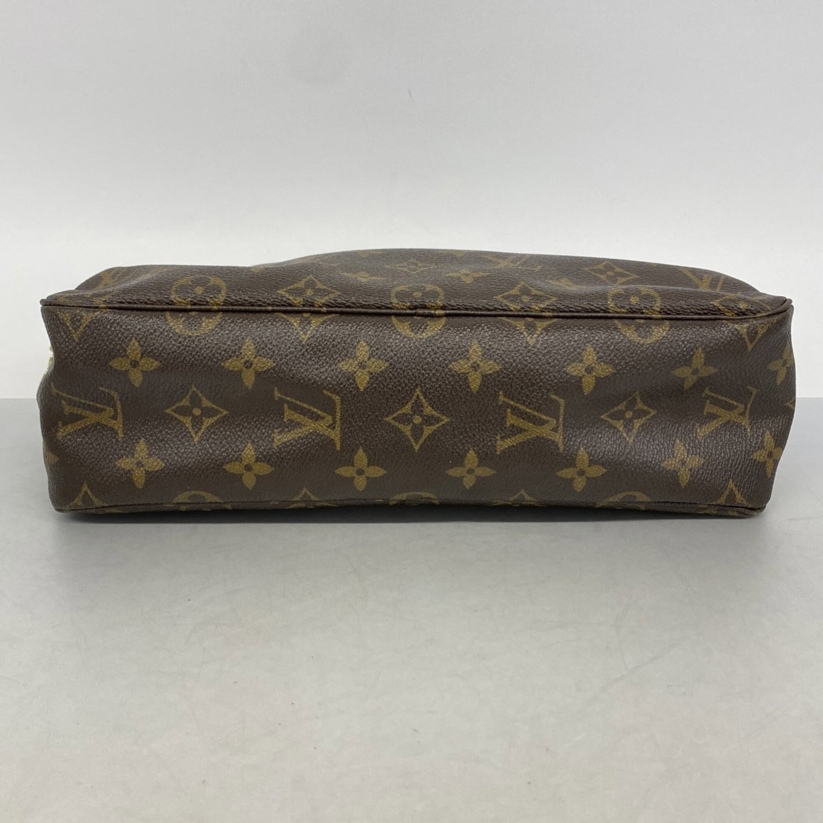 Louis Vuitton Pouch - 3