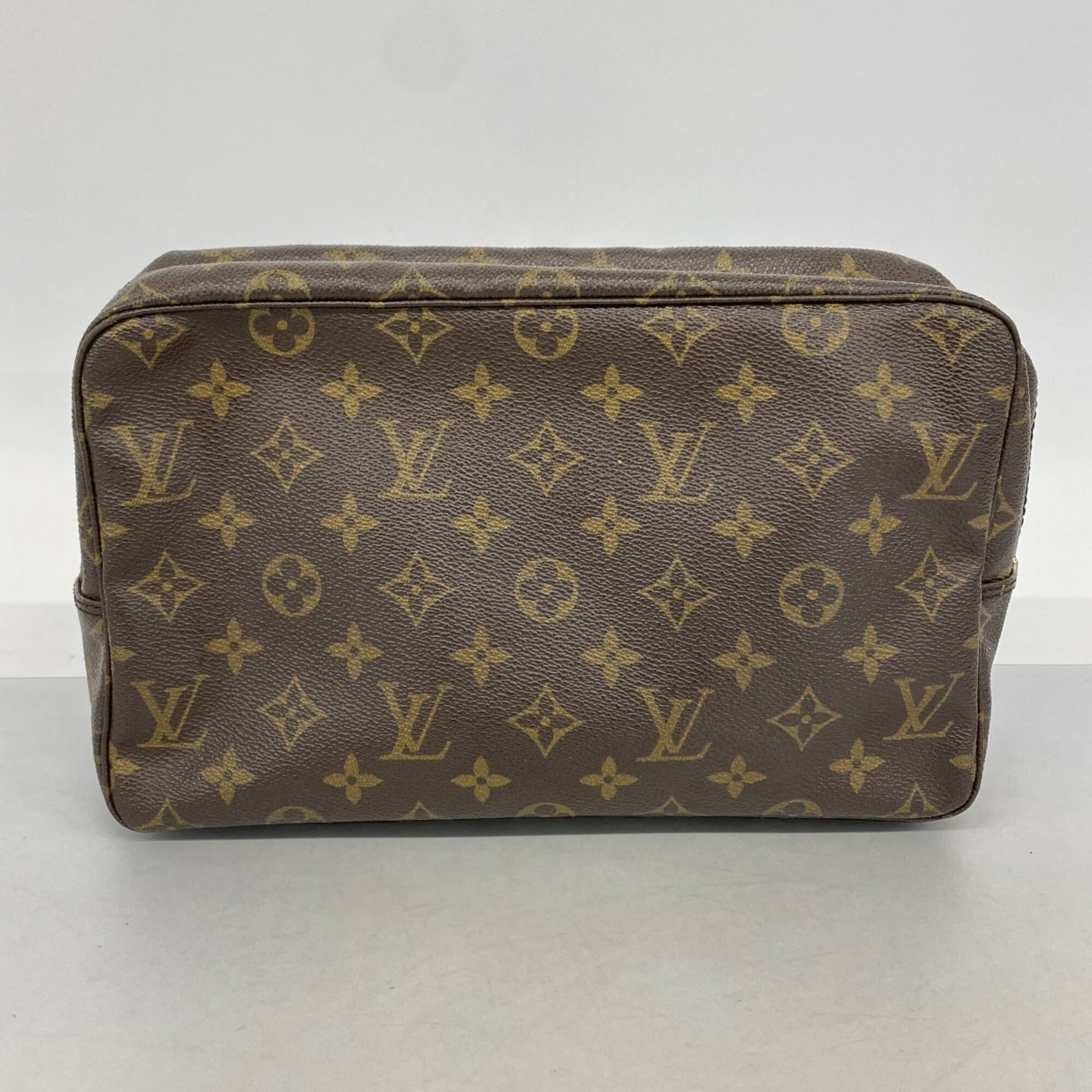 Louis Vuitton Pouch - 9