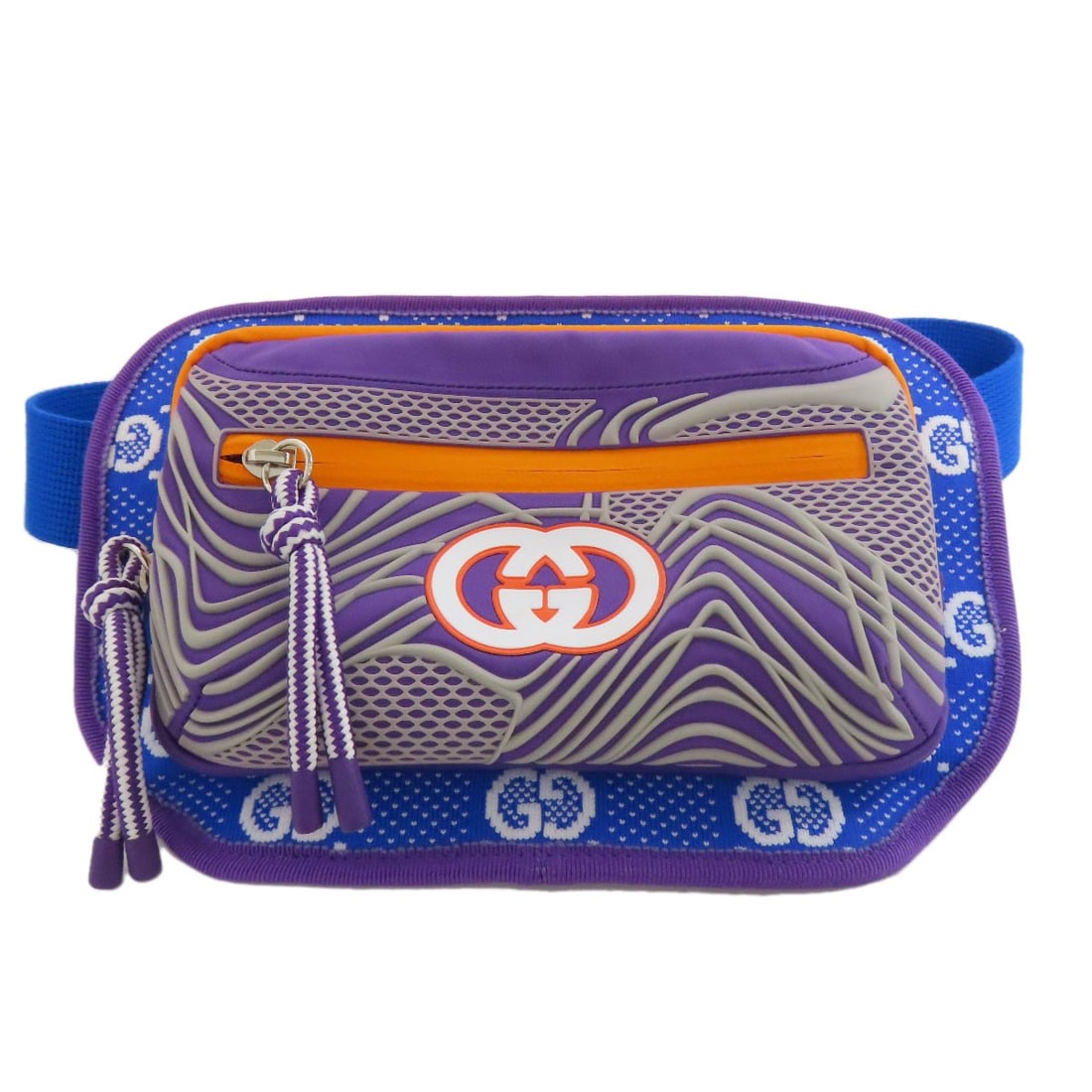 Gucci 752102 Ggnylon Belt Bag Body Bag Nylon: Gucci 752102 Ggnylon Belt Bag Body Bag Nylon Multicolor nylon body bag with signature from the artist, featuring a unique multicolor design. Made by GUCCI, this stylish accessory boasts a vibrant exte