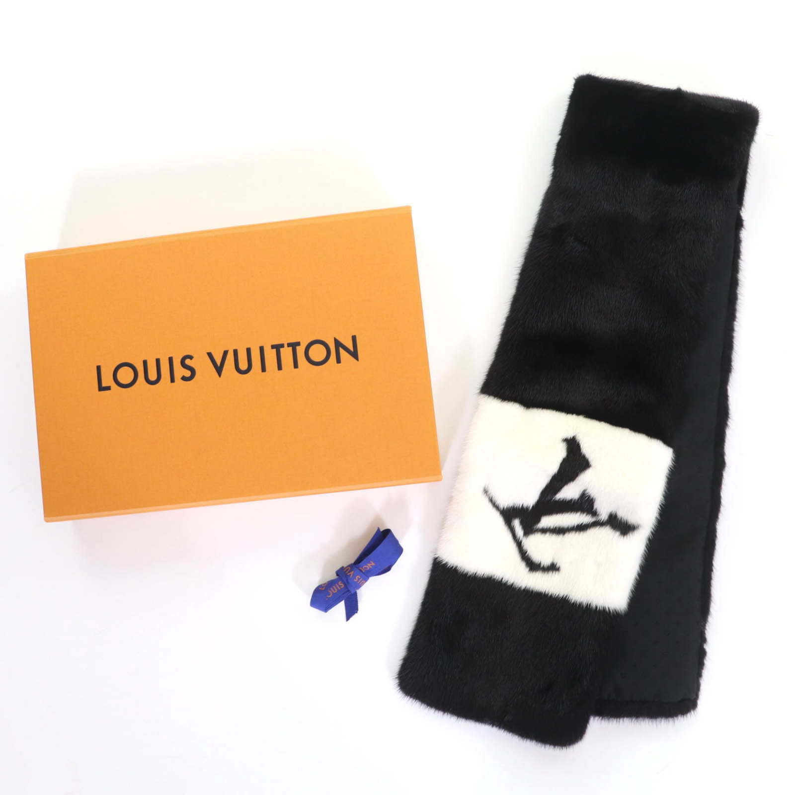 Polyester Silk Fur by Louis Vuitton - 2