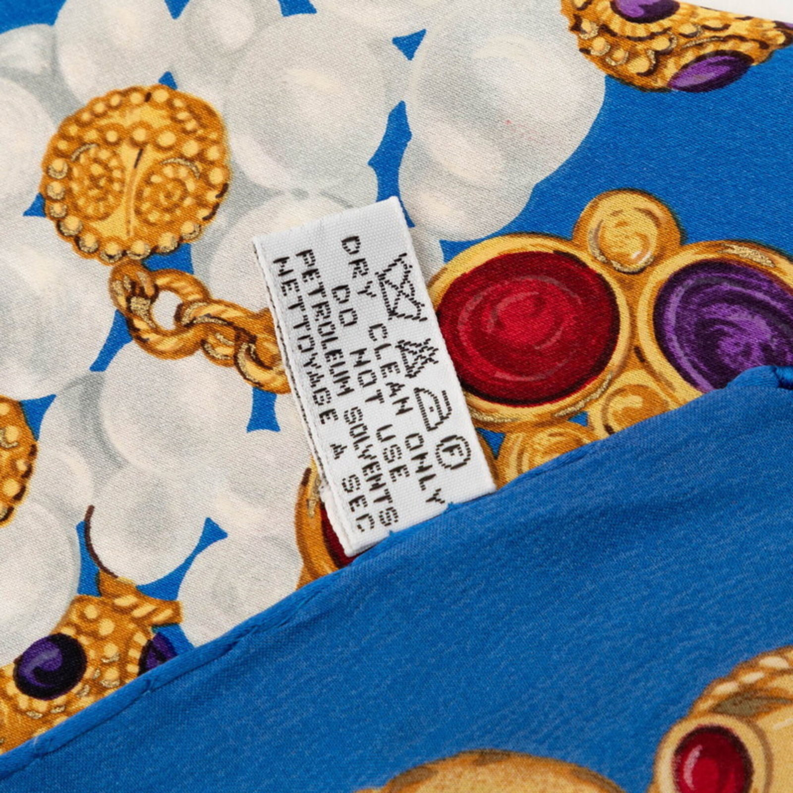 Silk scarf from Chanel - 8