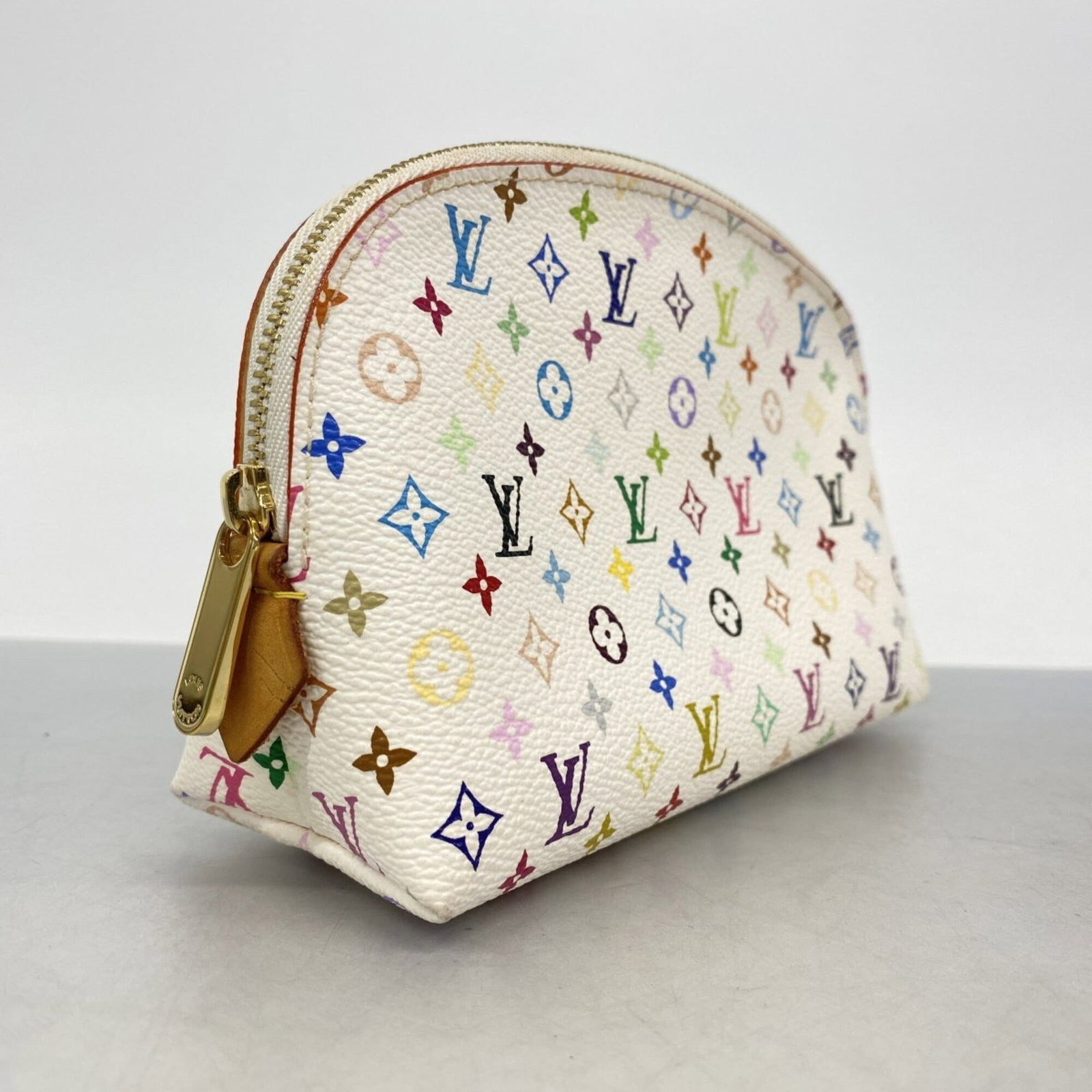 Louis Vuitton Pouch - 2