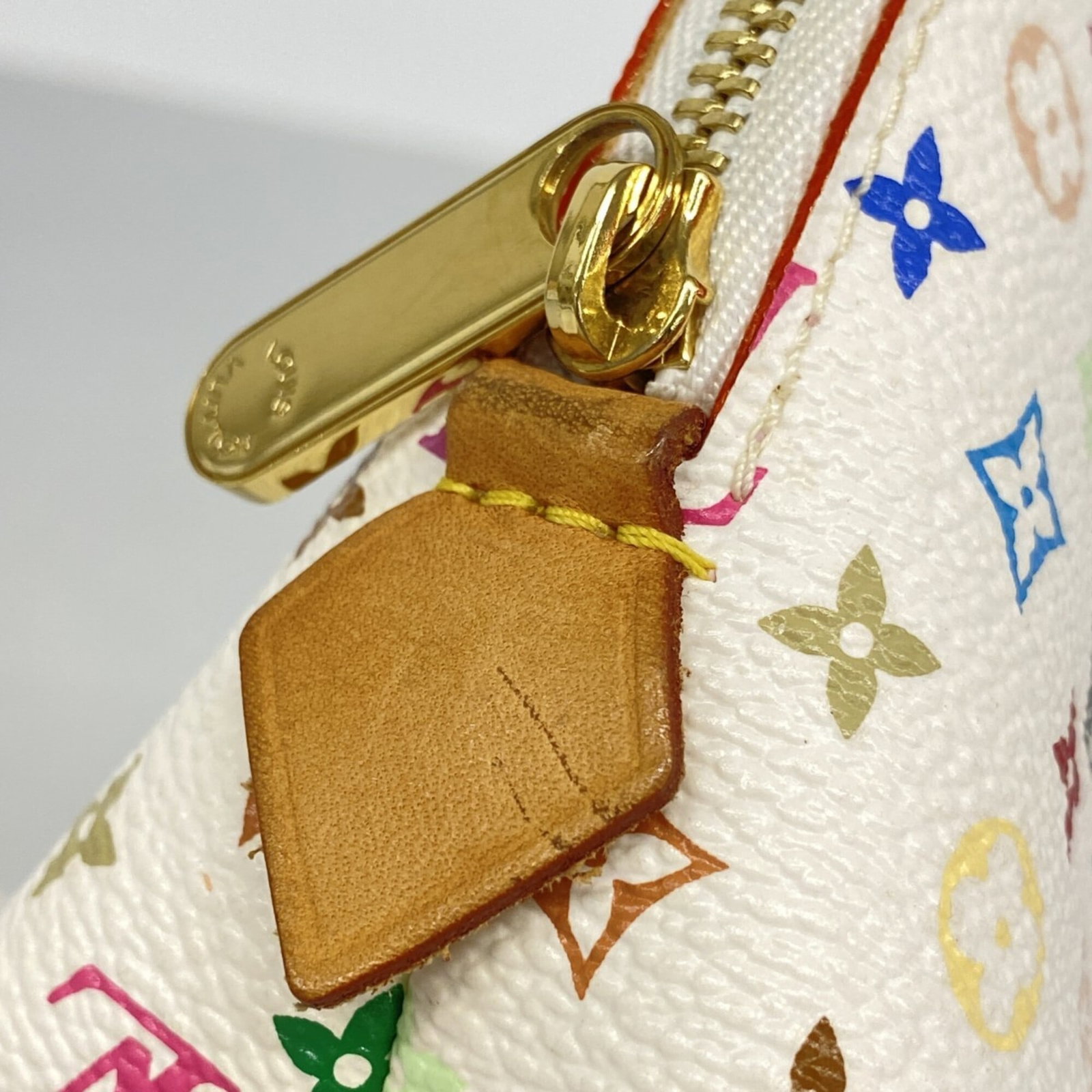 Louis Vuitton Pouch - 7