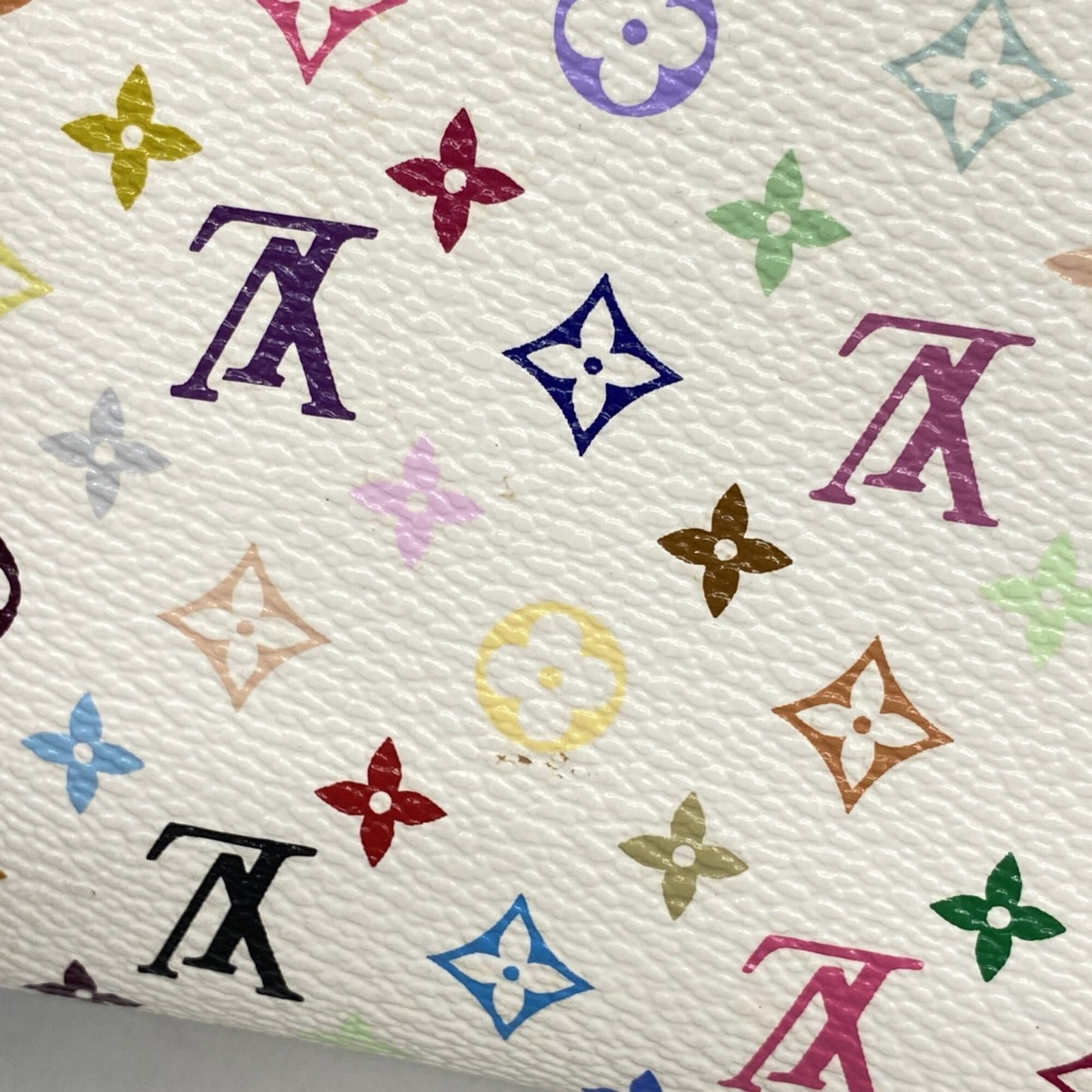 Louis Vuitton Pouch - 9