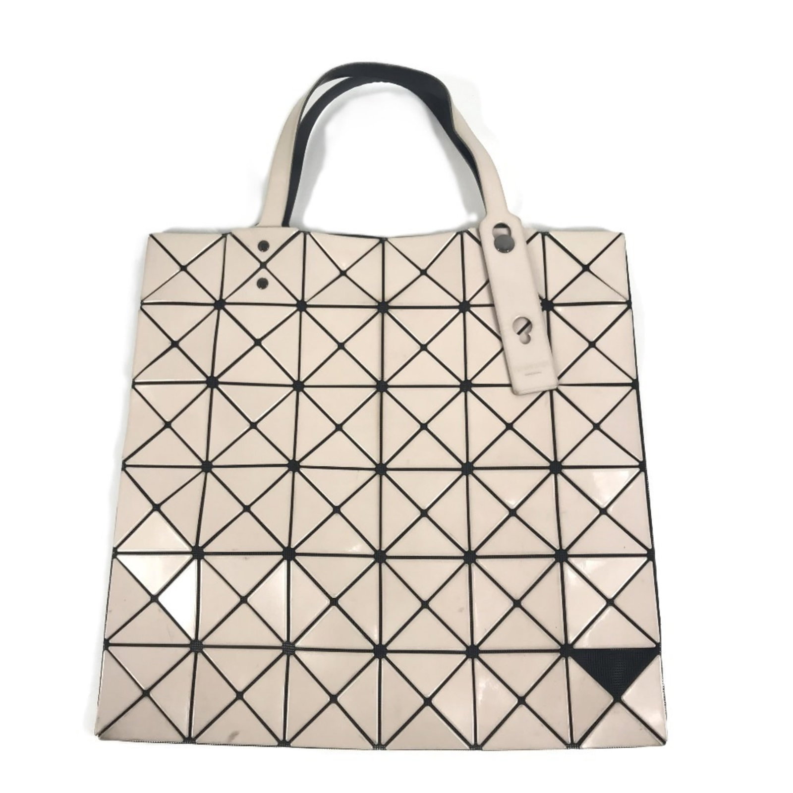 Issey Miyake Pvc Tote Shoulder Bag: Issey Miyake Pvc Tote Shoulder Bag The Issey Miyake Pvc Tote Shoulder Bag features a unique PVC material and a classic shoulder bag design, with a beige color that adds a touch of elegance. Measuring
