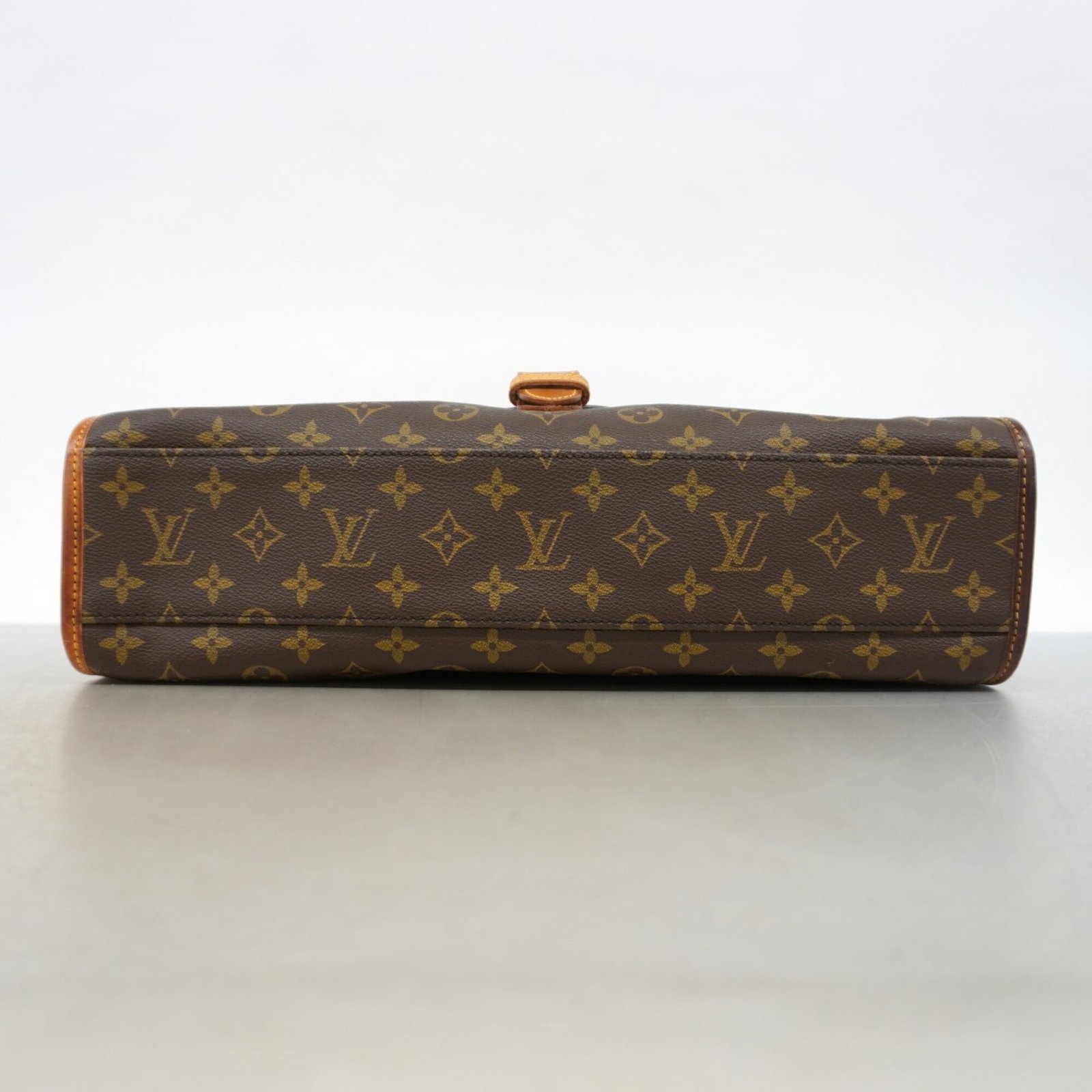 Handbag by Louis Vuitton - 3