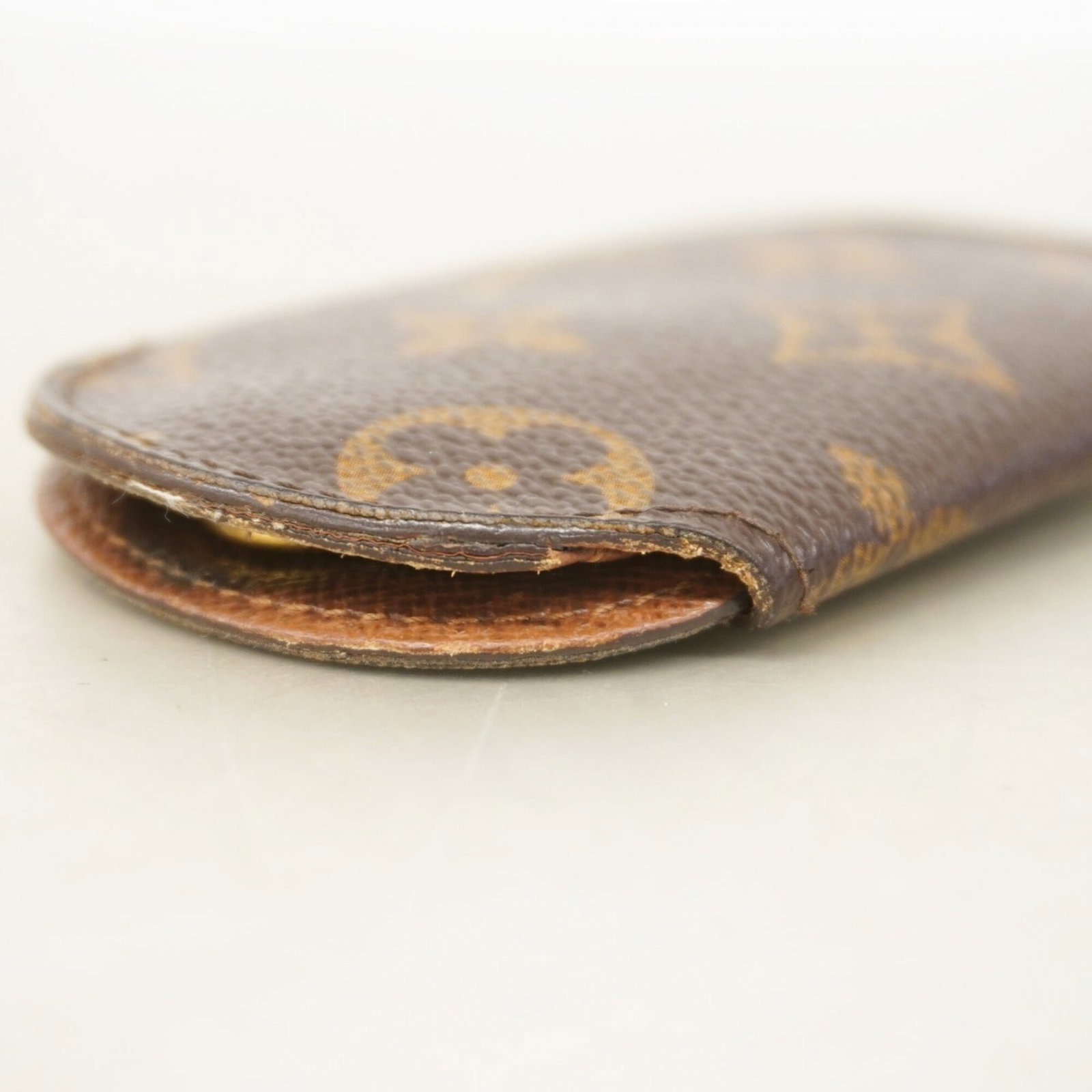 Keycase from Louis Vuitton - 5