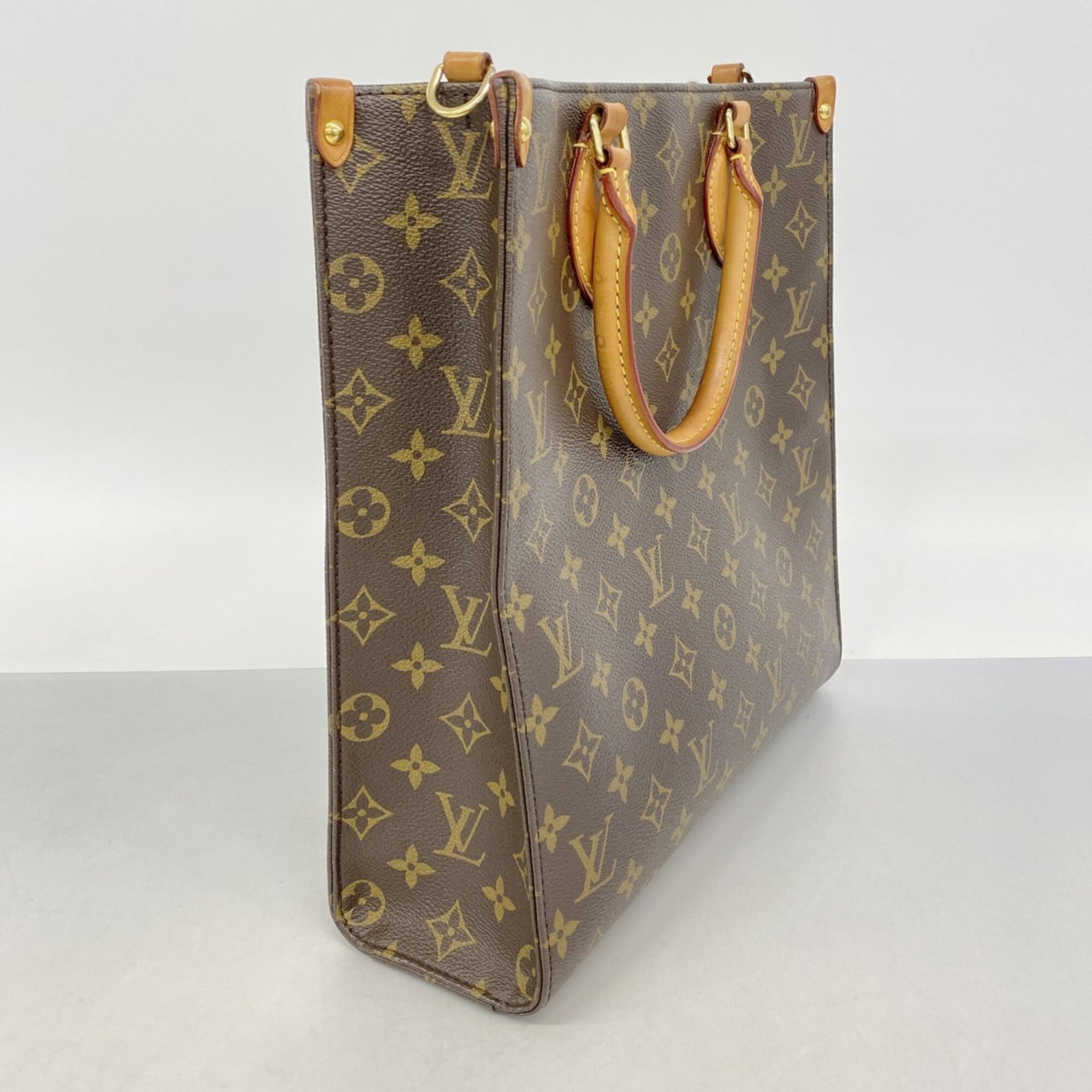 Handbag by Louis Vuitton - 2