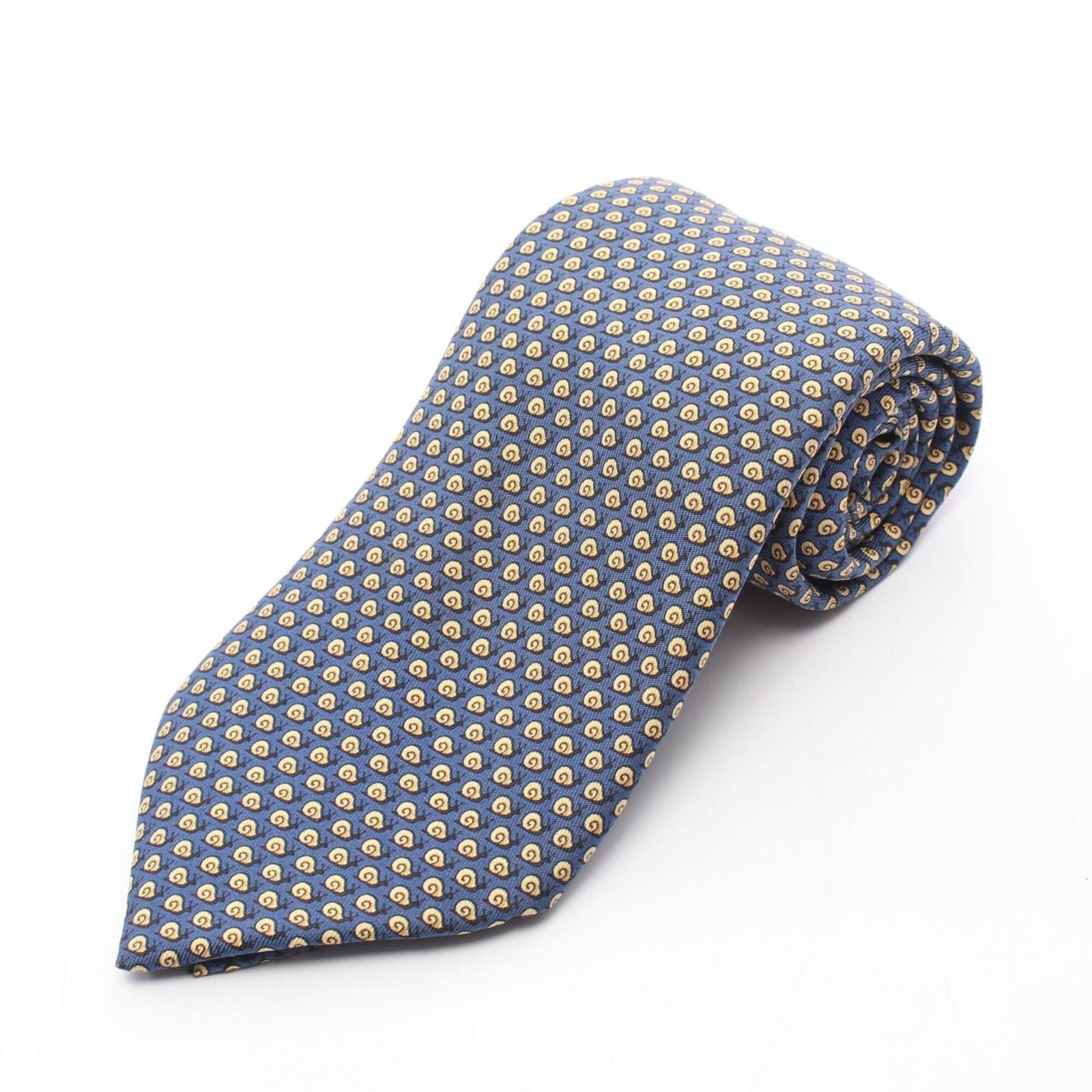 Cravat silk of Hermes: Cravat silk of Hermes Used Hermes cravat silk in navy and yellow, measuring 148cm. The item has traces of usage with scratches and dirt visible, but remains generally in good condition. Item