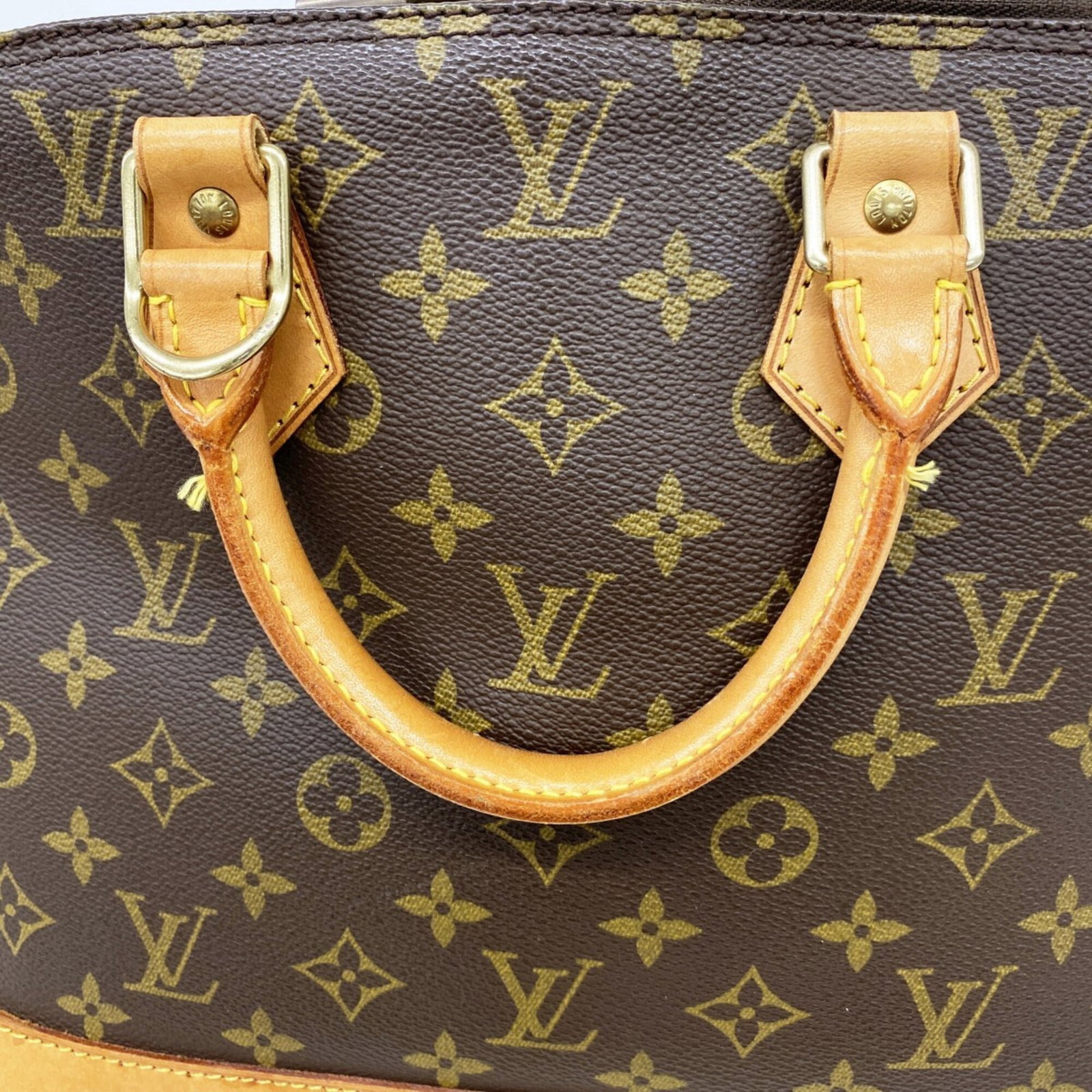 Handbag by Louis Vuitton - 8