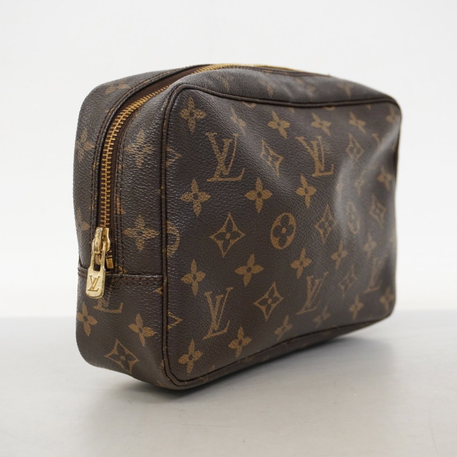 Louis Vuitton Pouch - 2
