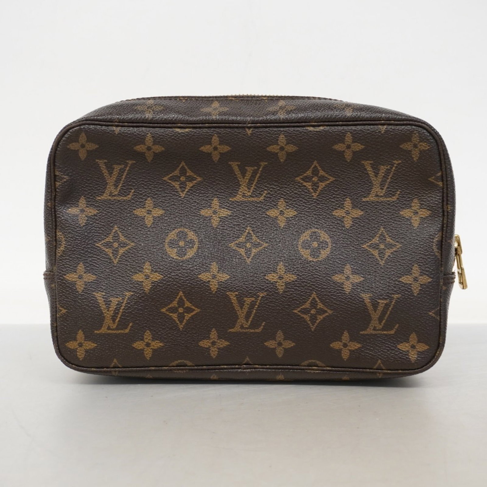 Louis Vuitton Pouch - 8
