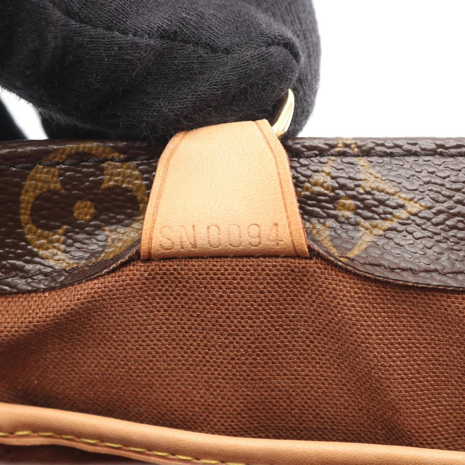 Monogram Leather Louis Vuitton Handbag - 5