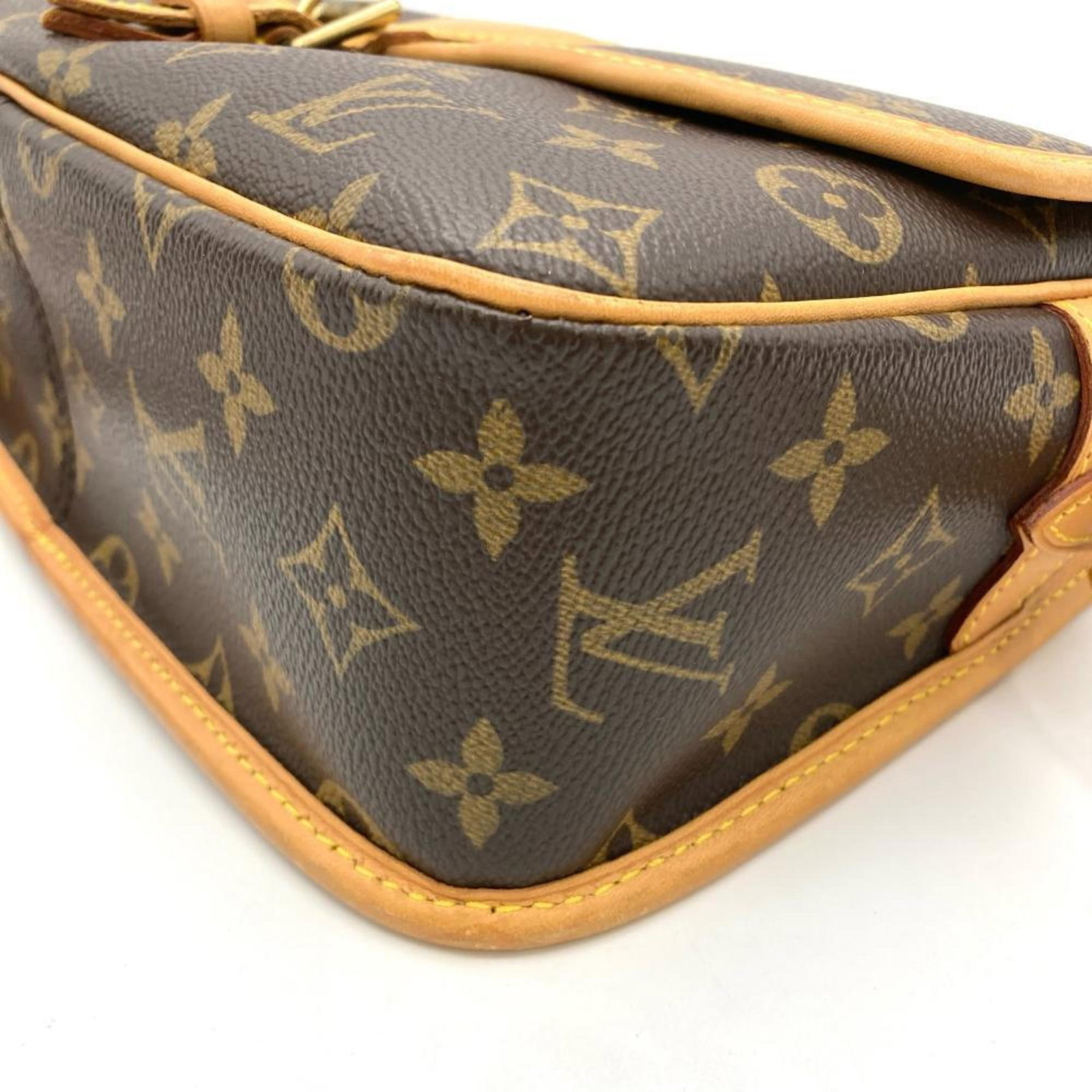Shoulder Bag Monogram By Louis Vuitton - 2