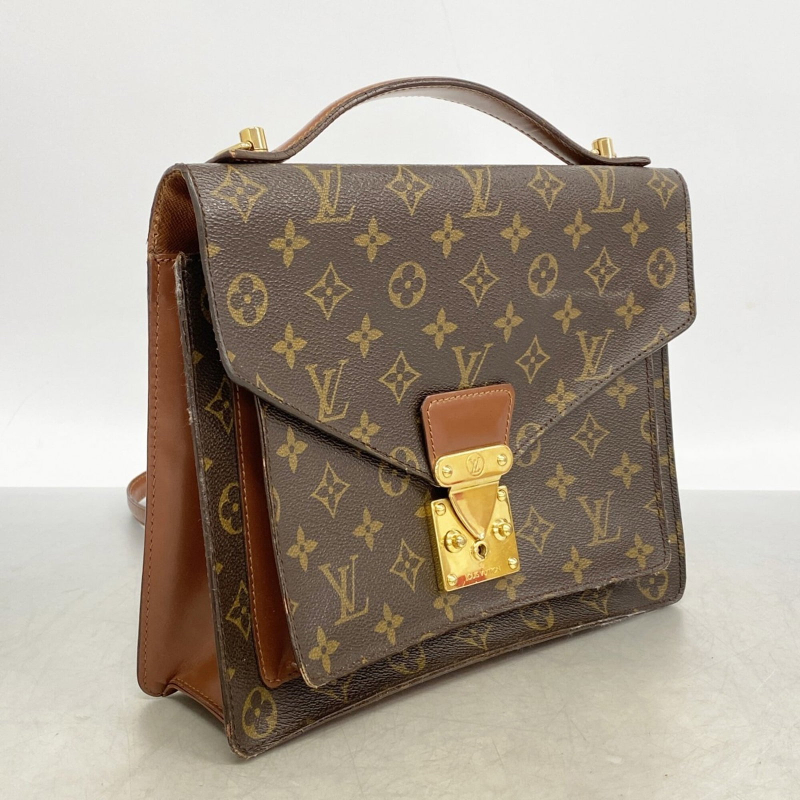 Handbag by Louis Vuitton - 2