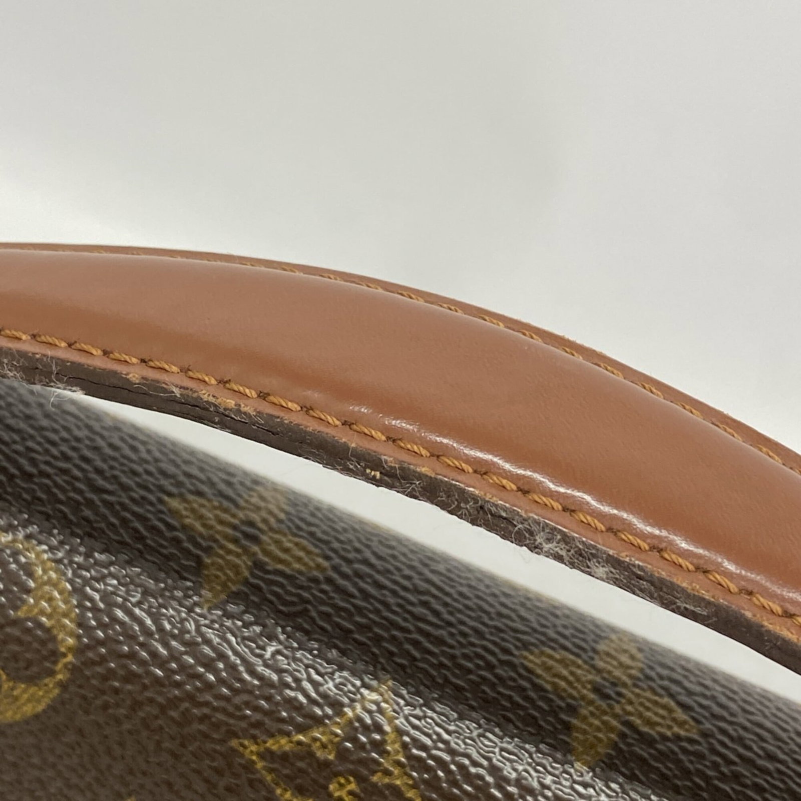 Handbag by Louis Vuitton - 9