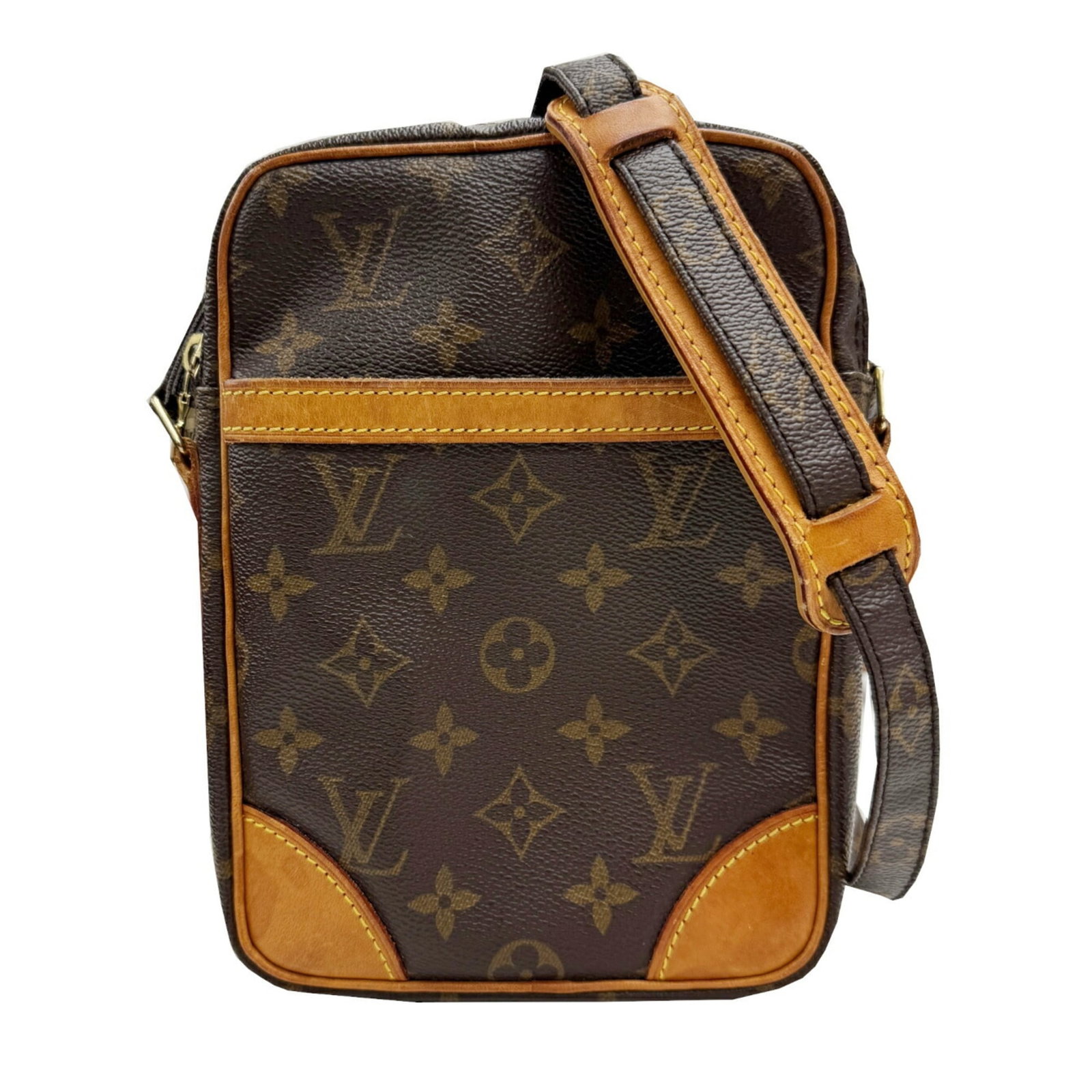 Shoulder Bag Monogram By Louis Vuitton: Shoulder Bag Monogram By Louis Vuitton Brown Louis Vuitton Monogram Shoulder Bag, 21cm x 15cm x 4.5cm, used condition with traces of usage and minor scratches/dirt. This classic shoulder bag features 