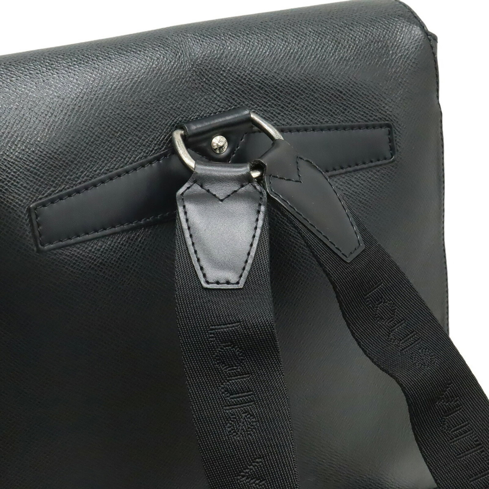 Backpack Taiga Leather Louis Vuitton - 5