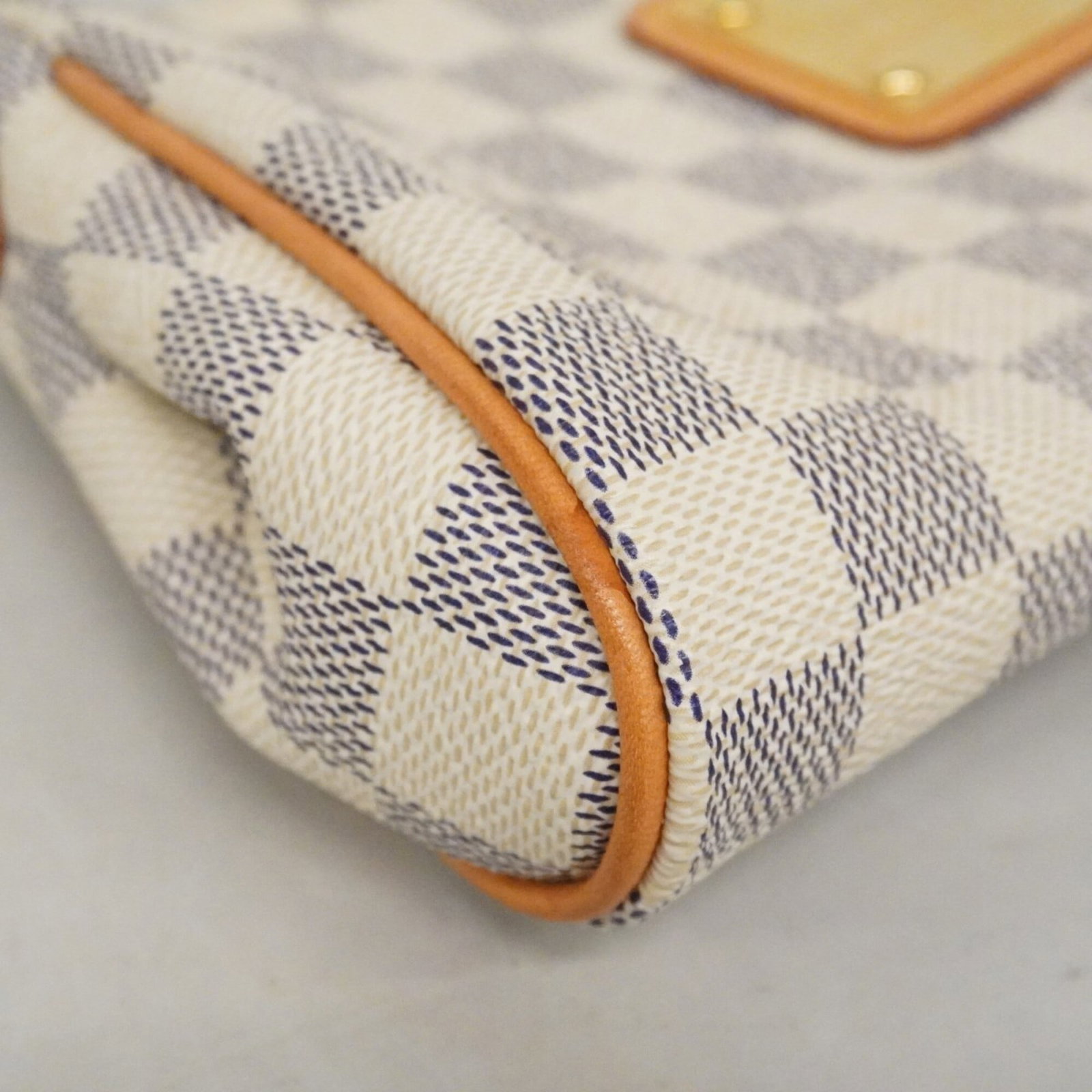 Handbag by Louis Vuitton - 6