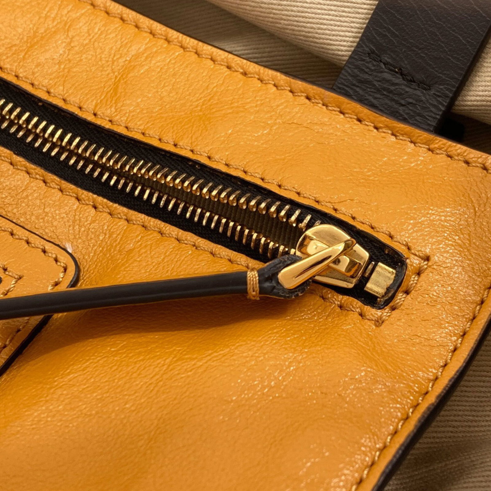 Handbag Leather Marni - 13