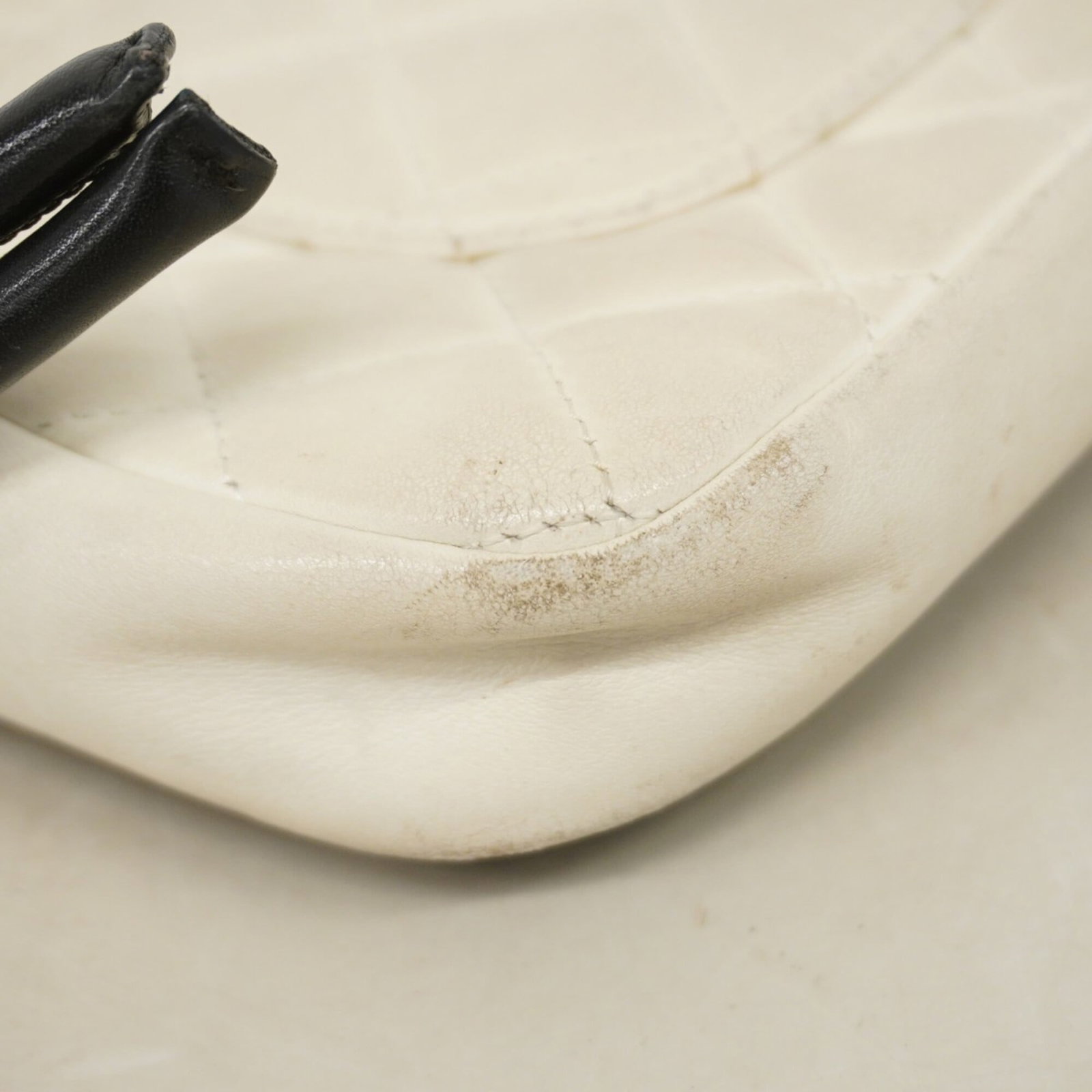 Chanel Handbag Leather - 6
