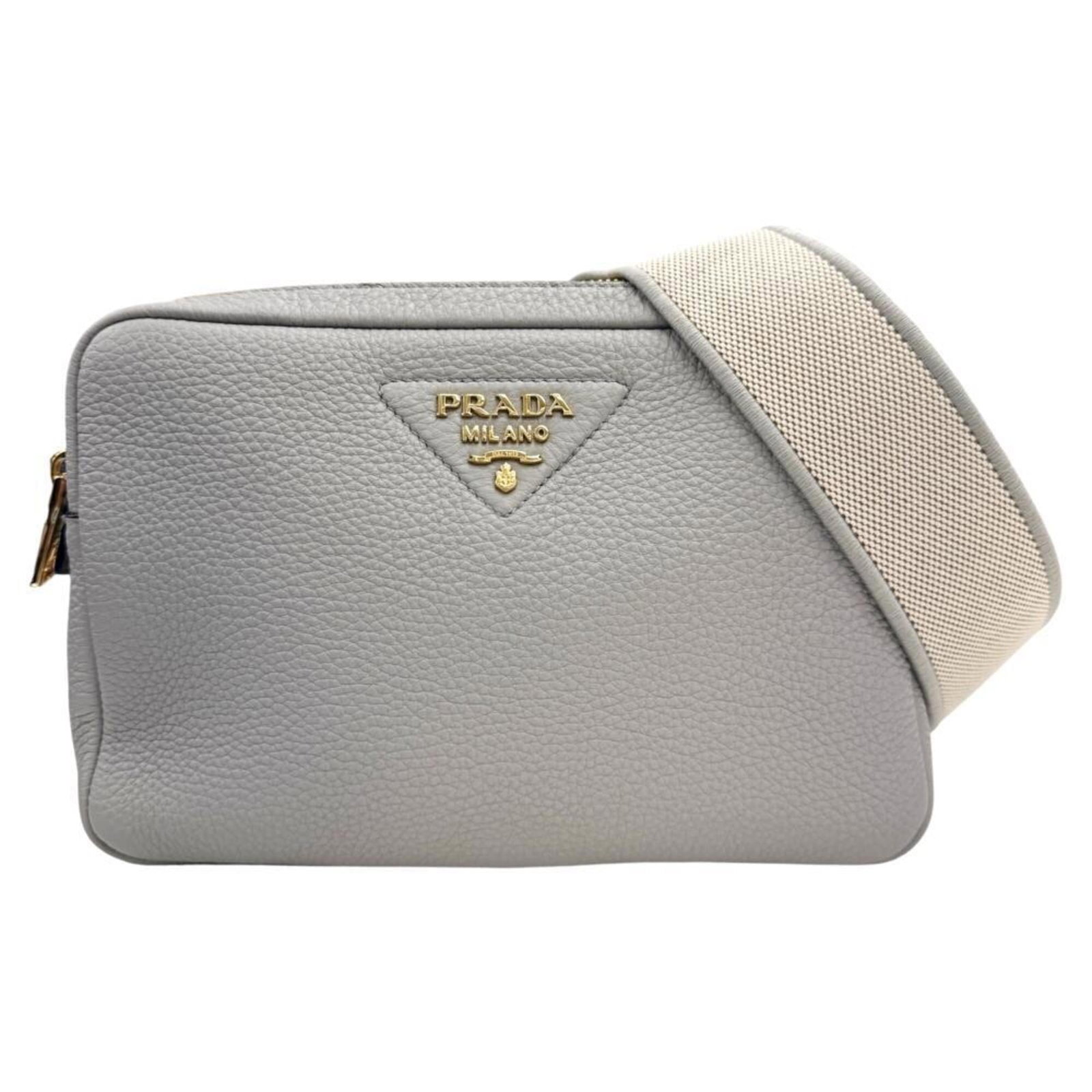 Leather Shoulder Bag Prada: Leather Shoulder Bag Prada Gray leather shoulder bag from Prada, measuring 15cm x 22cm x 9cm, with a few traces of usage and some scratches/dirt visible. Despite its used condition, the bag remains