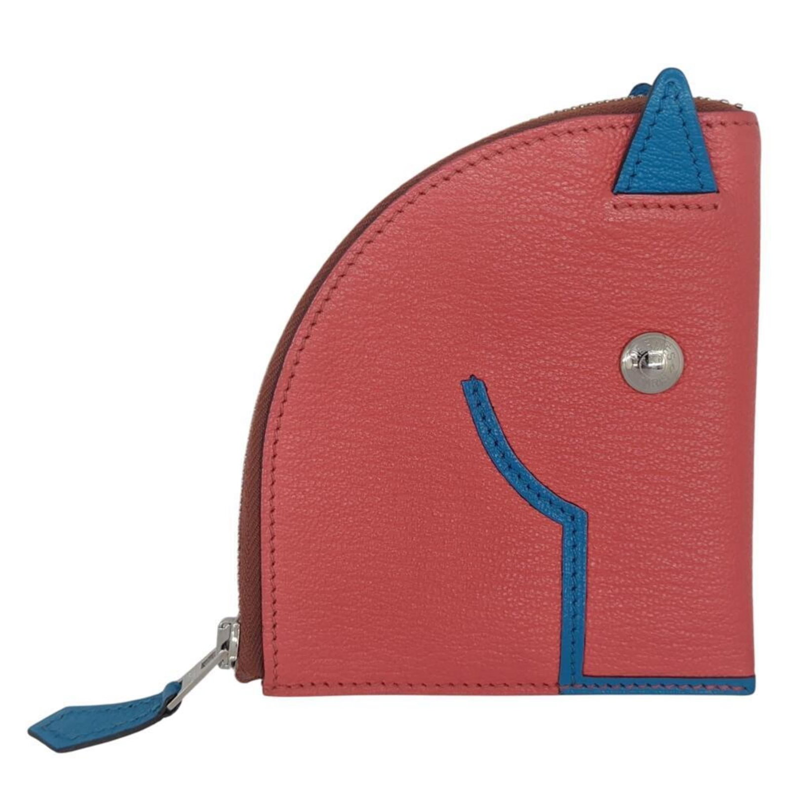 Hermes Coin Purse/ Coin Case Chevre Leather: Hermes Coin Purse/ Coin Case Chevre Leather Chevre leather coin purse in excellent condition, with a few subtle signs of wear. The soft, supple material retains its shape and provides a comfortable