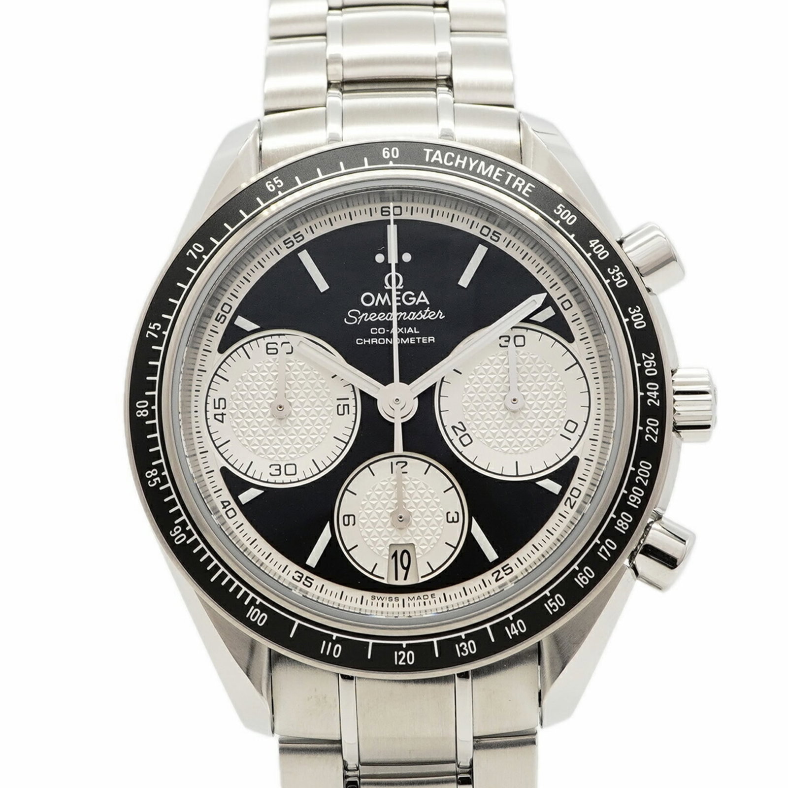 Omega Wristwatch: Omega Wristwatch Stainless steel band provides durability and comfort, while the black dial offers a sleek, timeless appearance. This Omega wristwatch boasts a 40mm case diameter and measures 20cm in