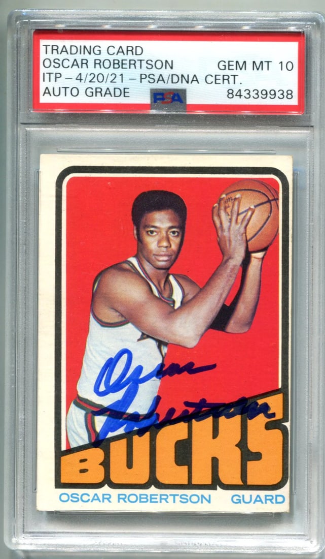PSA GEM MT 10 Auto Card Oscar Robertson 1968 Topps #25 (1 of 2)